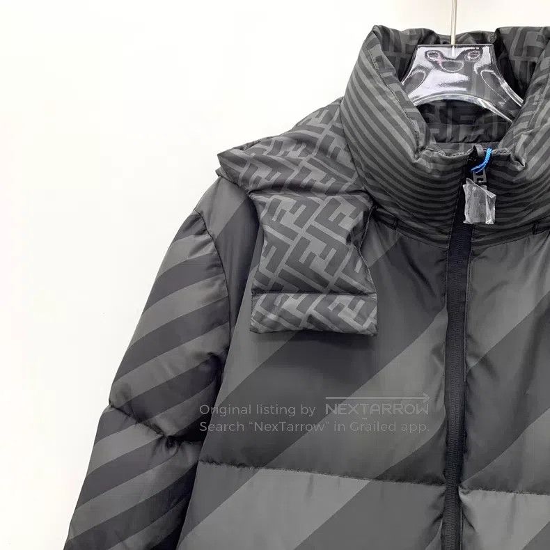 Fendi Fendi Contrast Color Logo Fleur-de-lis Print Hooded Zip-Up Size US M / EU 48-50 / 2 - 9 Thumbnail