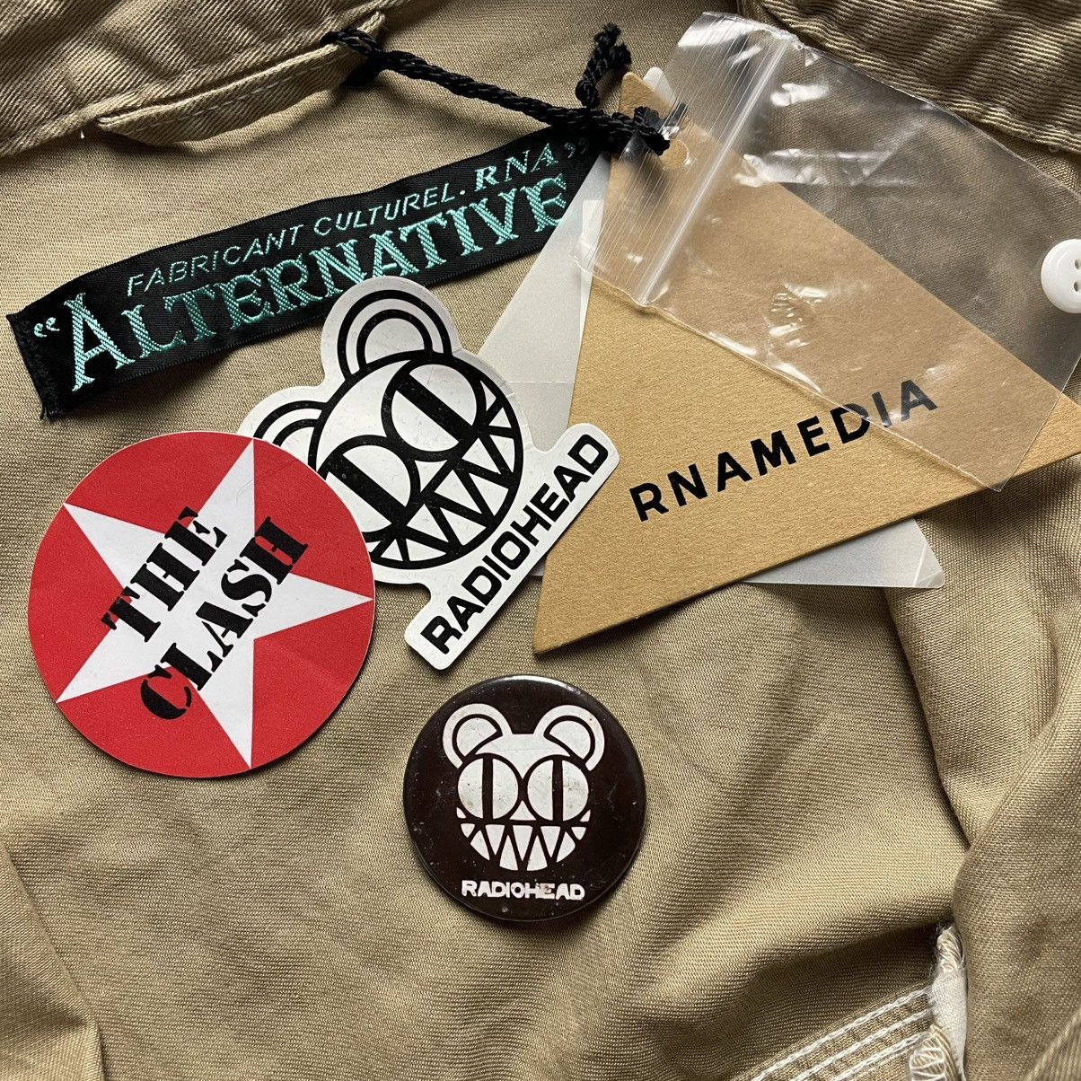 Beauty Beast 🇯🇵 RNA ALTERNATIVE BUTTON UP OVERSIZED WORKSHIRT Size US M / EU 48-50 / 2 - 12 Thumbnail