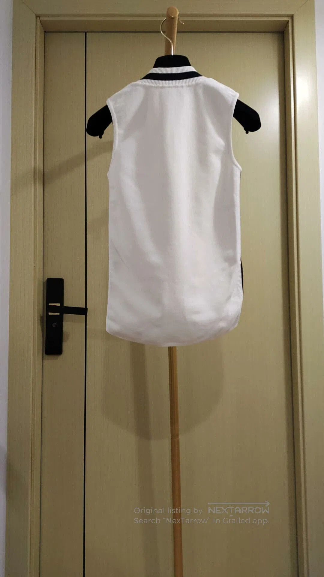 Chanel Chanel Black and White Colorblock Tank Top. Size S / US 4 / IT 40 - 2 Thumbnail