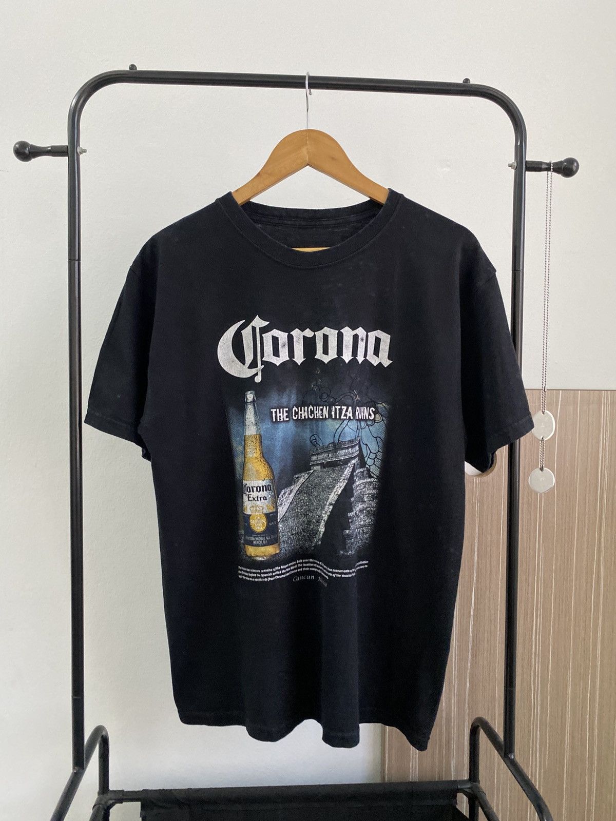 Vintage Vintage FADED CORONA BEER The Chicken Itza Ruinz Shirt Size US L / EU 52-54 / 3 - 2 Thumbnail