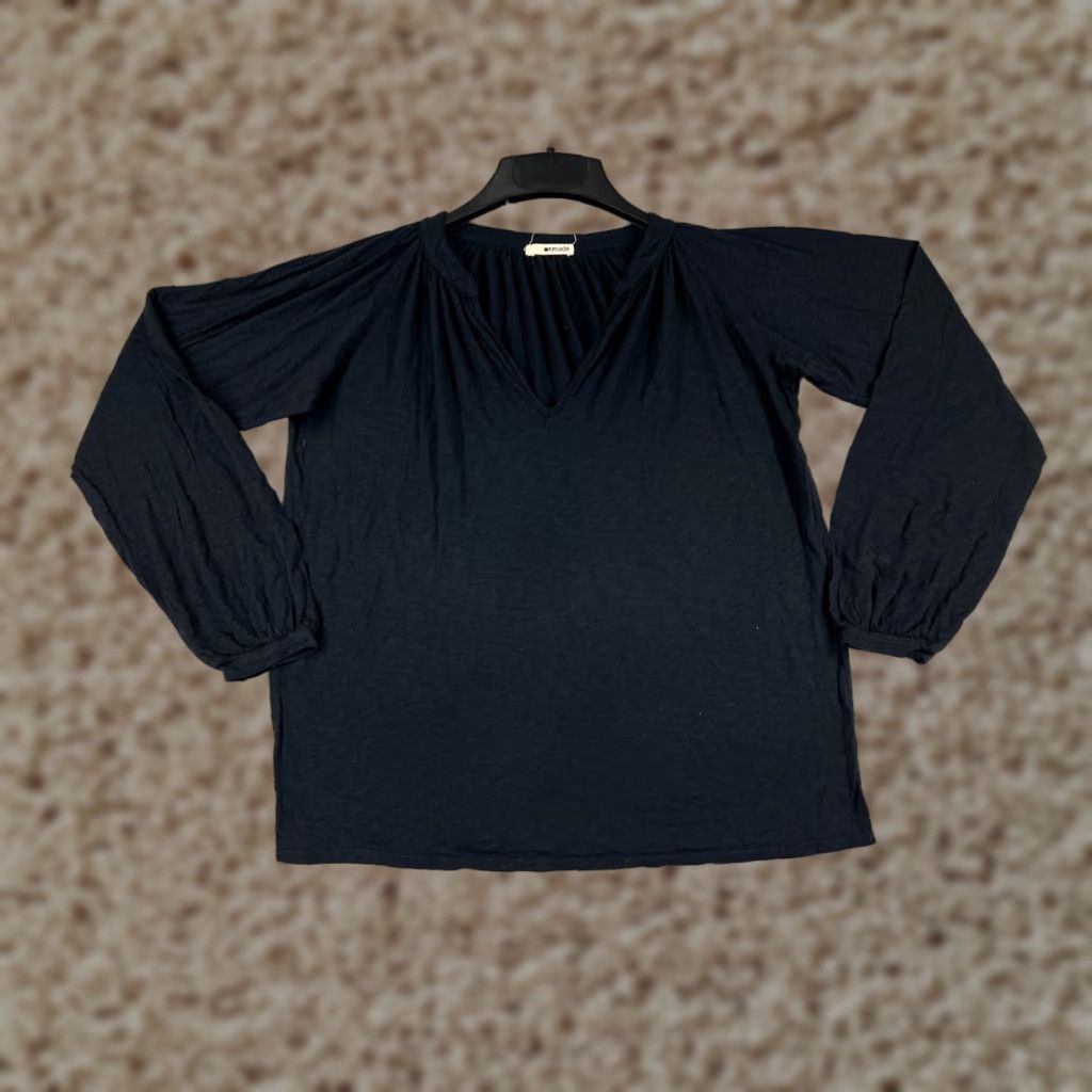Vintage LA Made Shirt Women Small Black Long Sleeve V-Neck Cotton Blend Jersey T-Shirt Casual Womens Size S / US 4 / IT 40 - 1 Thumbnail