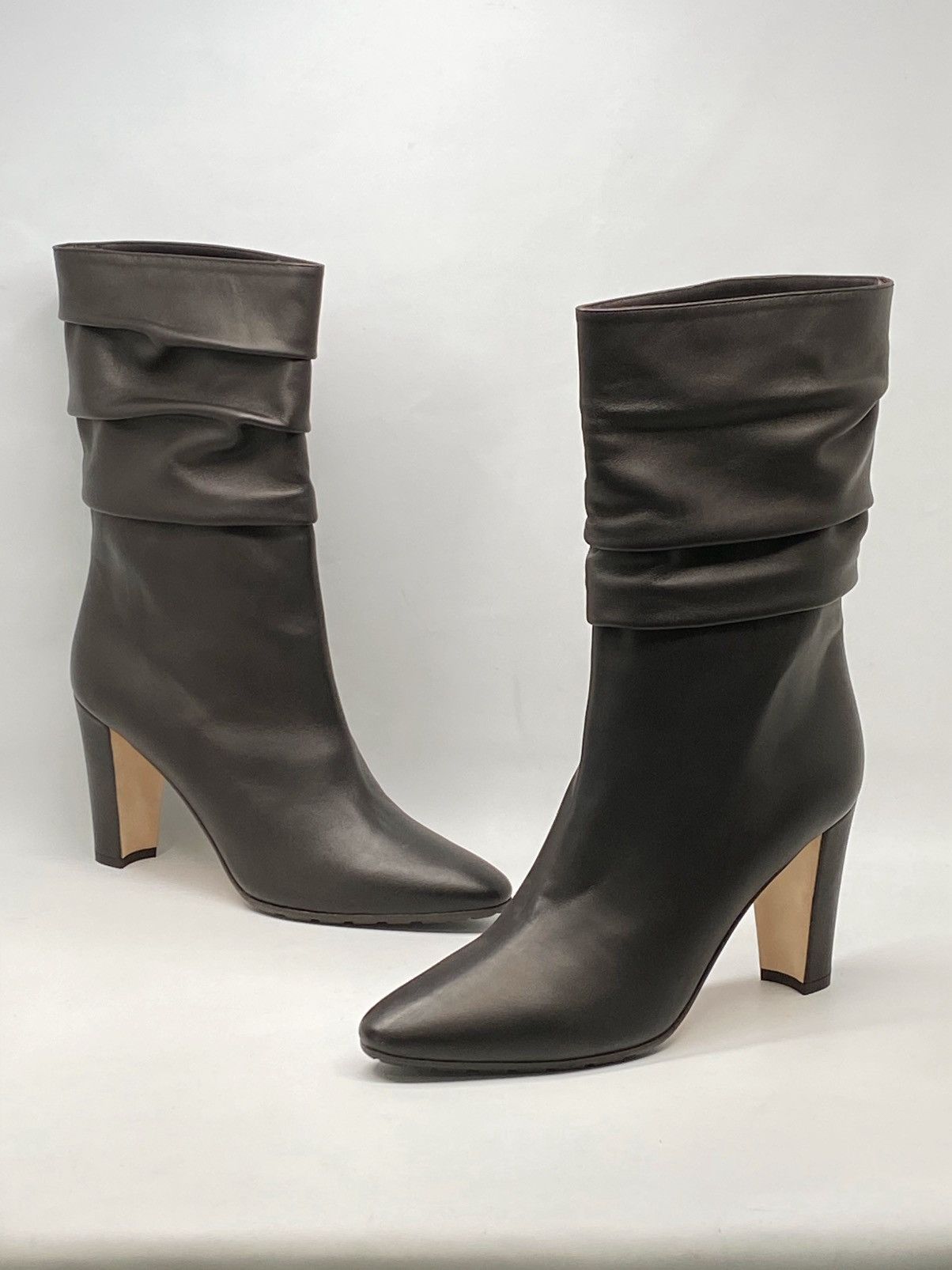 Manolo Blahnik Manolo Blahnik Calasso 90MM Ruched Leather Boots size 38 Size US 8 / IT 38 - 11 Thumbnail