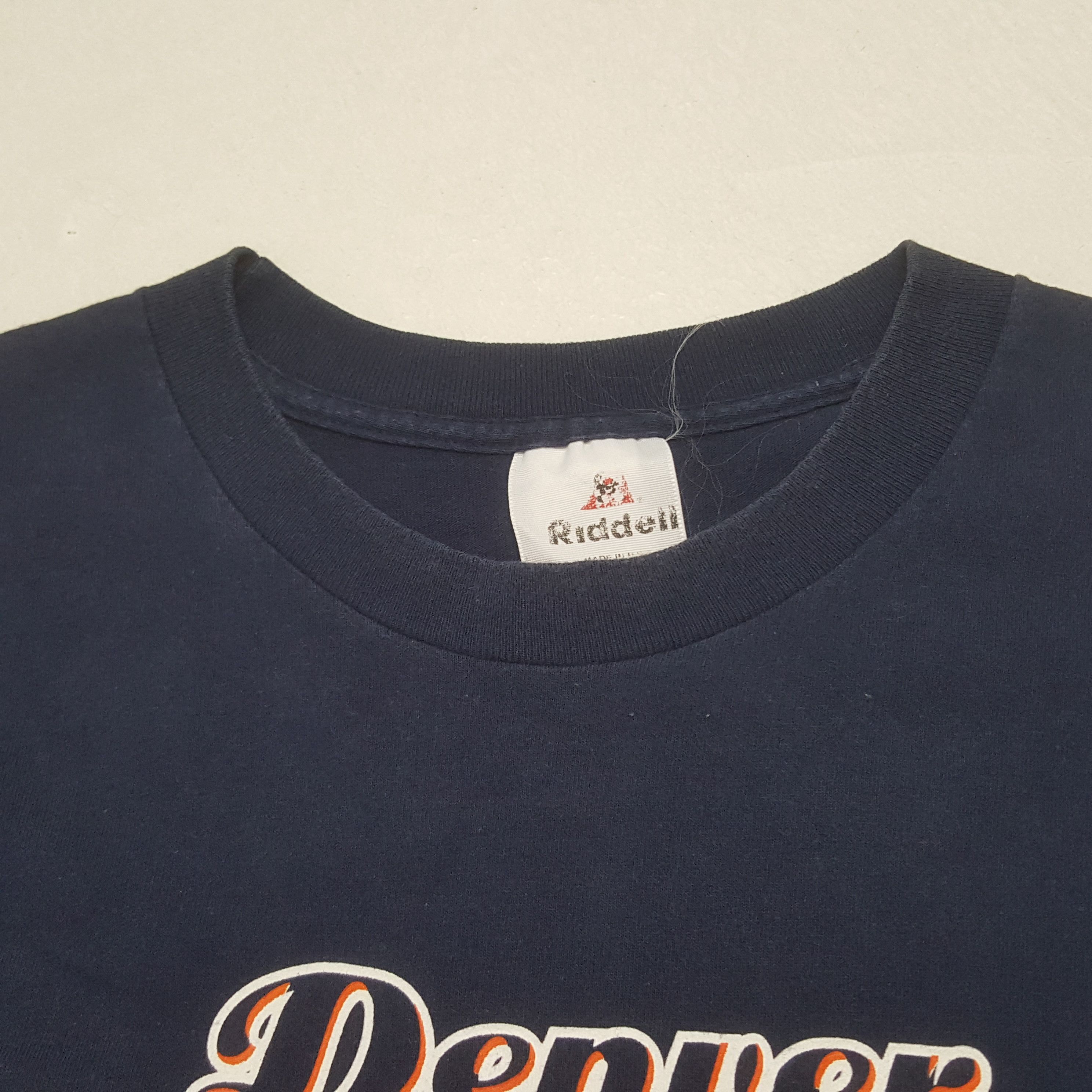NFL Vintage Detroit Denver Broncos Football Team Tshirt RR29 Size US XL / EU 56 / 4 - 4 Thumbnail