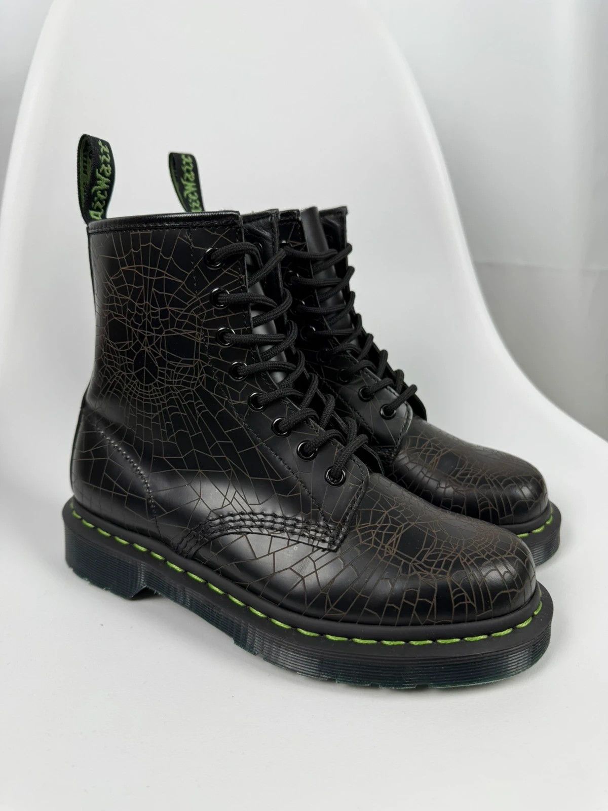 Dr. Martens Boots Skull Web size EU38