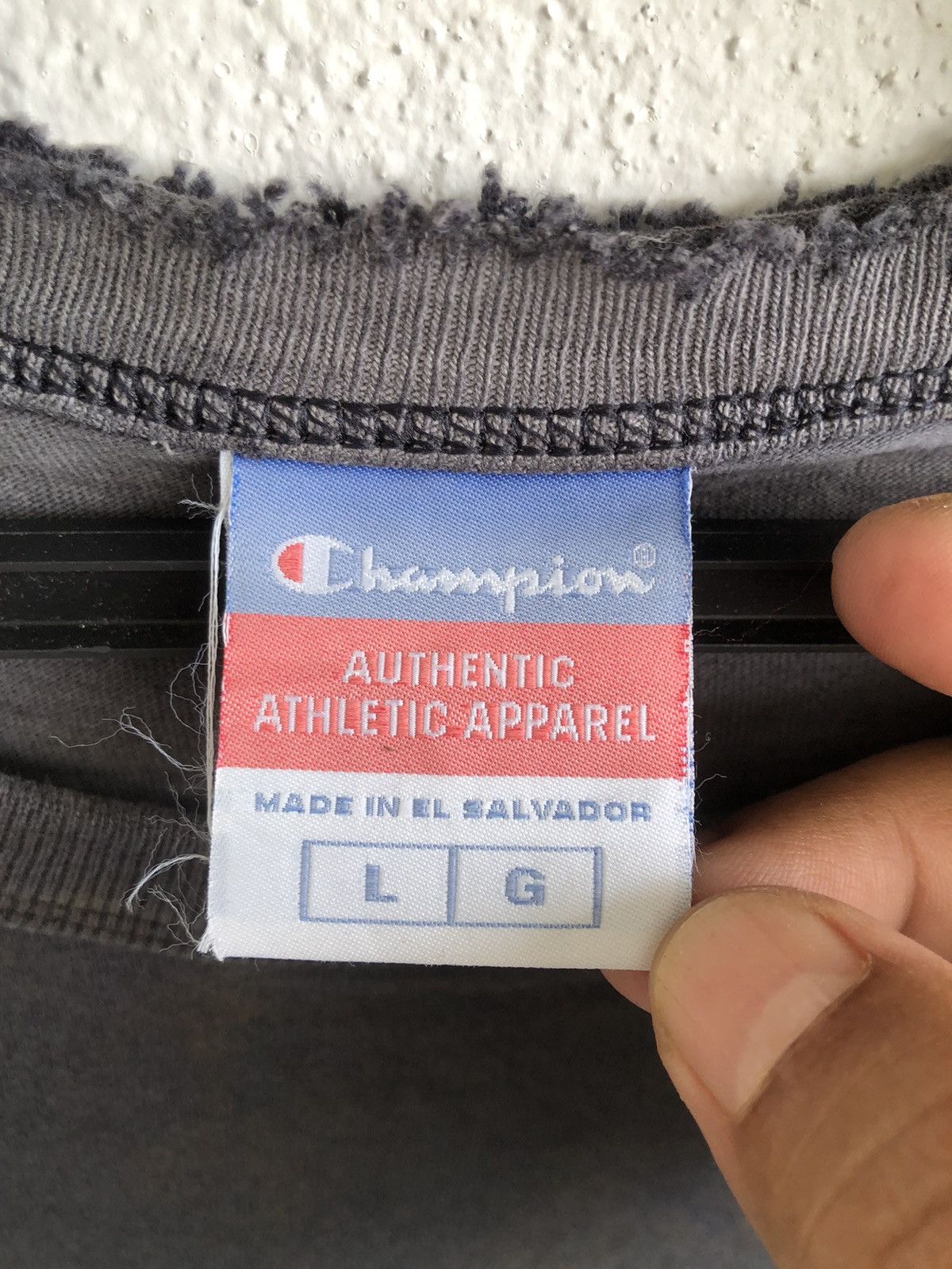 Vintage Vintage Champion Distressed Faded Wording Size US XL / EU 56 / 4 - 7 Thumbnail
