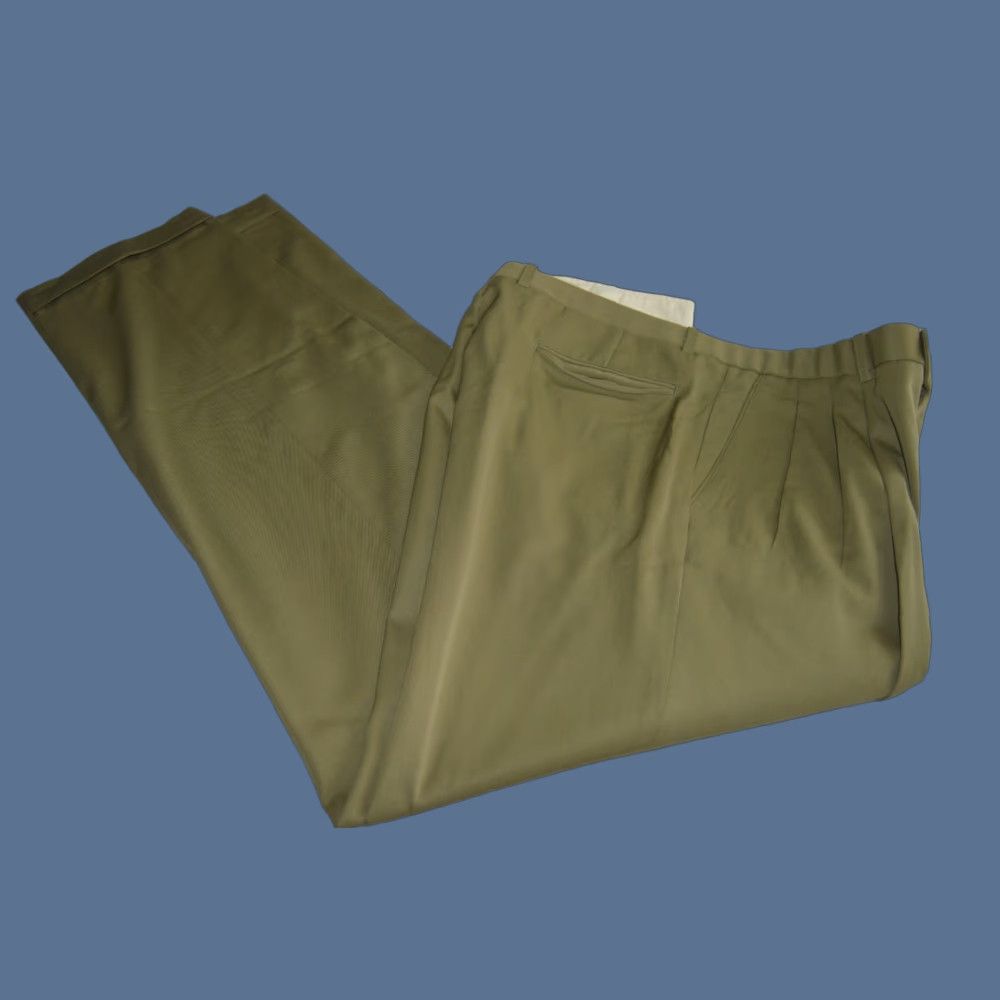 Vintage VINTAGE Greg Peters Green 100% Wool Pleated Dress Pants Mens Classic Fit Waist 36 Inseam 33 Front Zip Zipper Cuffed Solid Pattern Dress Pants Mens Size US 38 / EU 54 - 1 Thumbnail