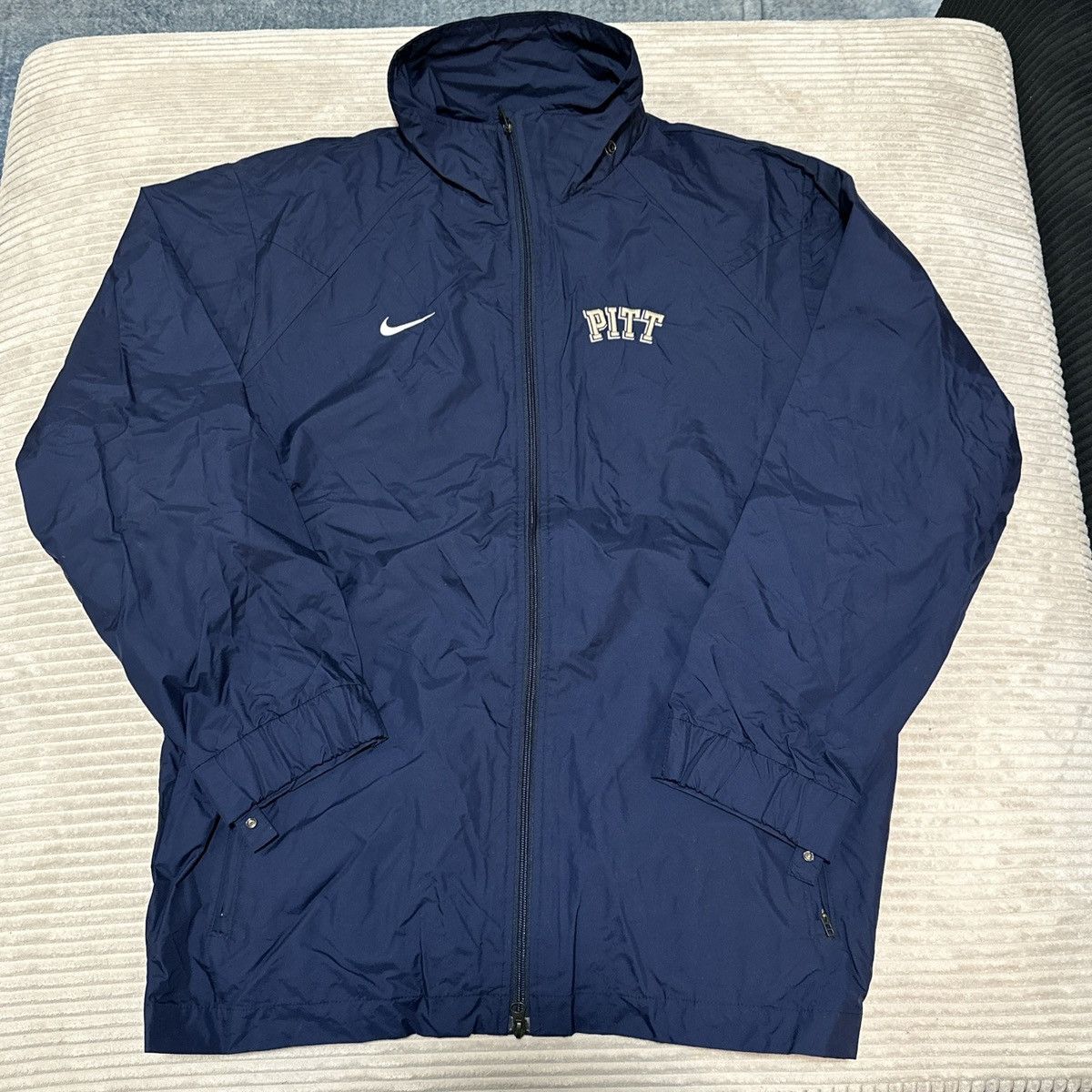 Nike Vintage Y2K 90s Nike Pitt Windbreaker Jacket Men's Large Size US L / EU 52-54 / 3 - 1 Thumbnail