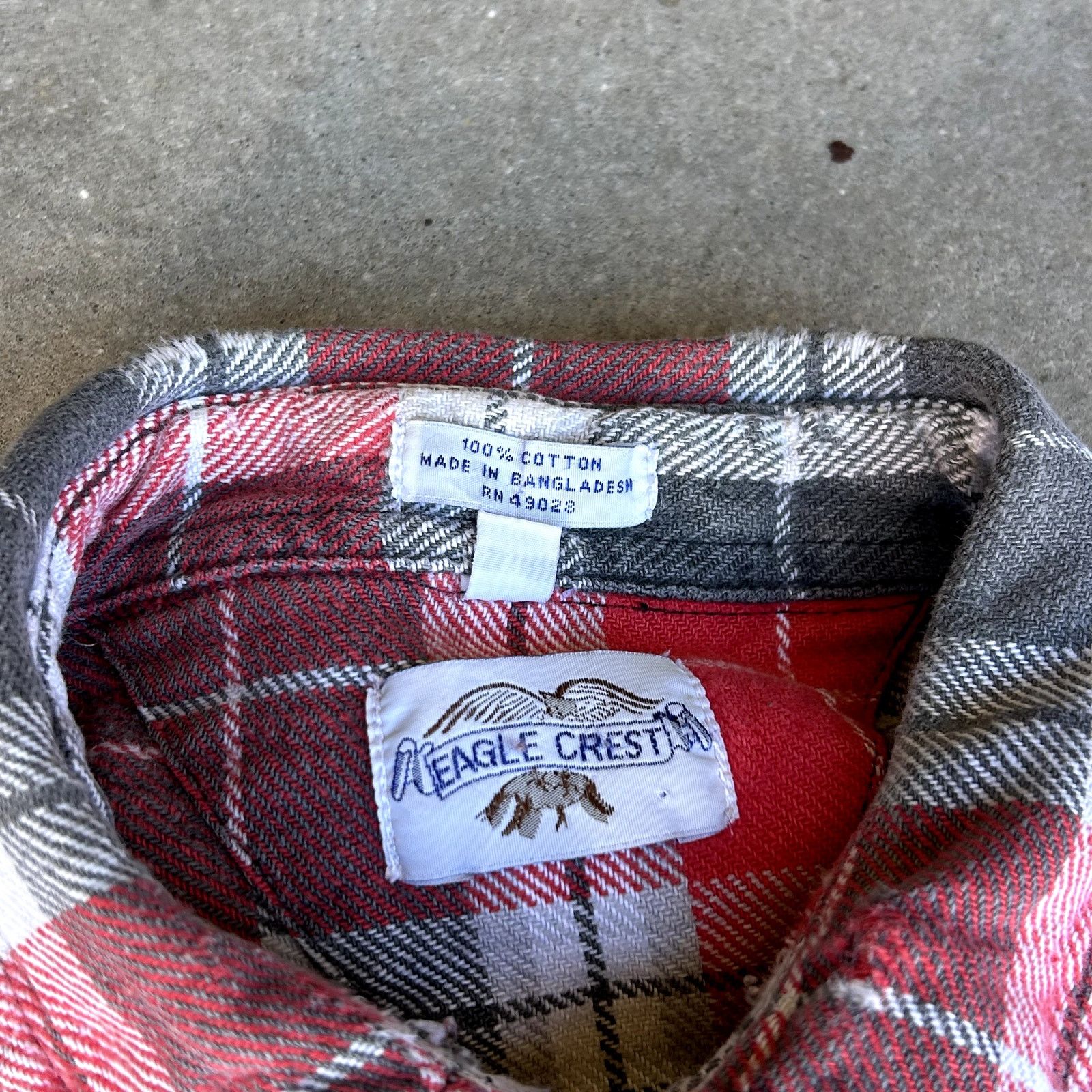 Vintage Vintage Eagle Crest Red & White Flannel Shirt XL Size US XL / EU 56 / 4 - 3 Thumbnail