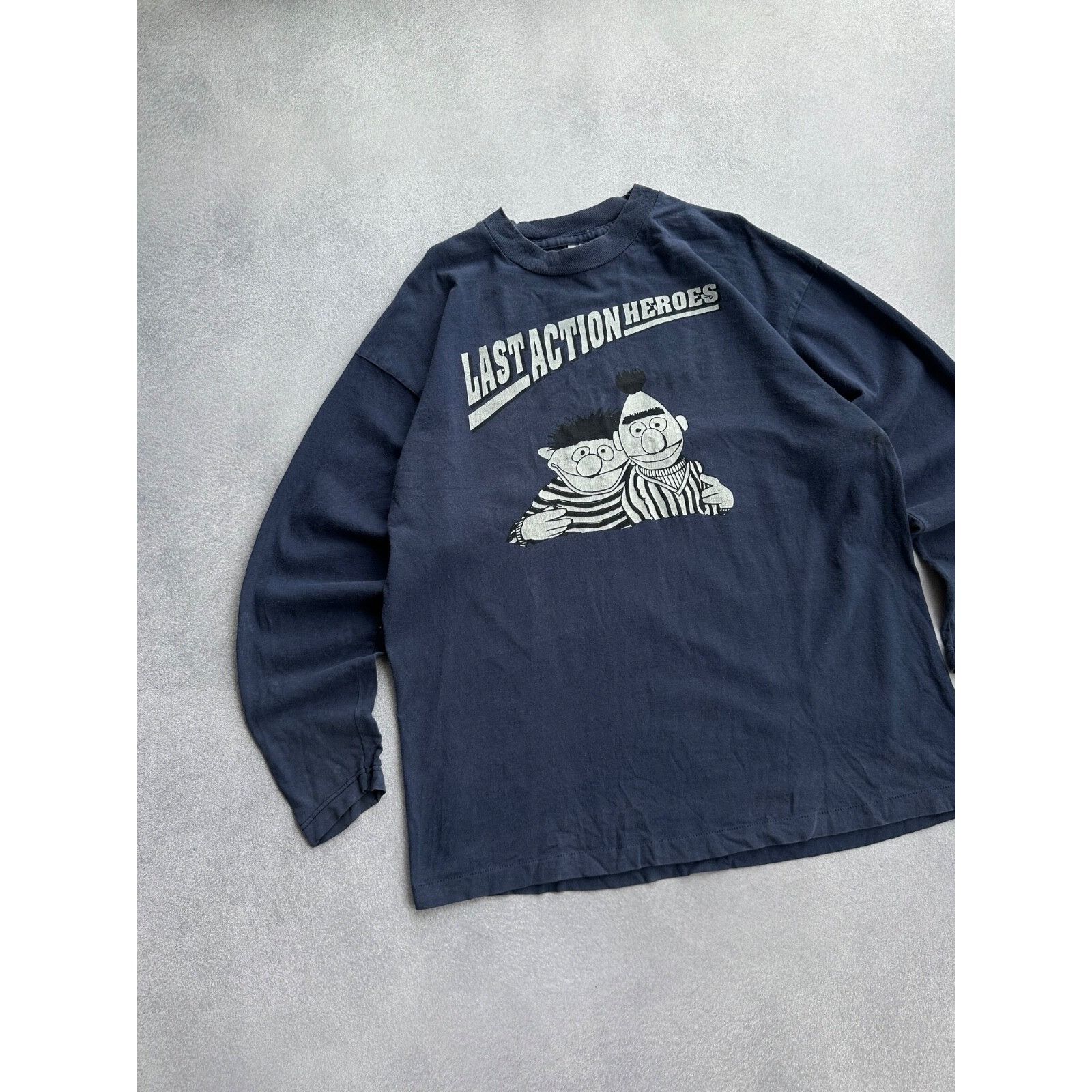 Vintage VTG Sesame Street Last Action Heroes 90s Cartoon Long Sleeve Size US XL / EU 56 / 4 - 2 Thumbnail