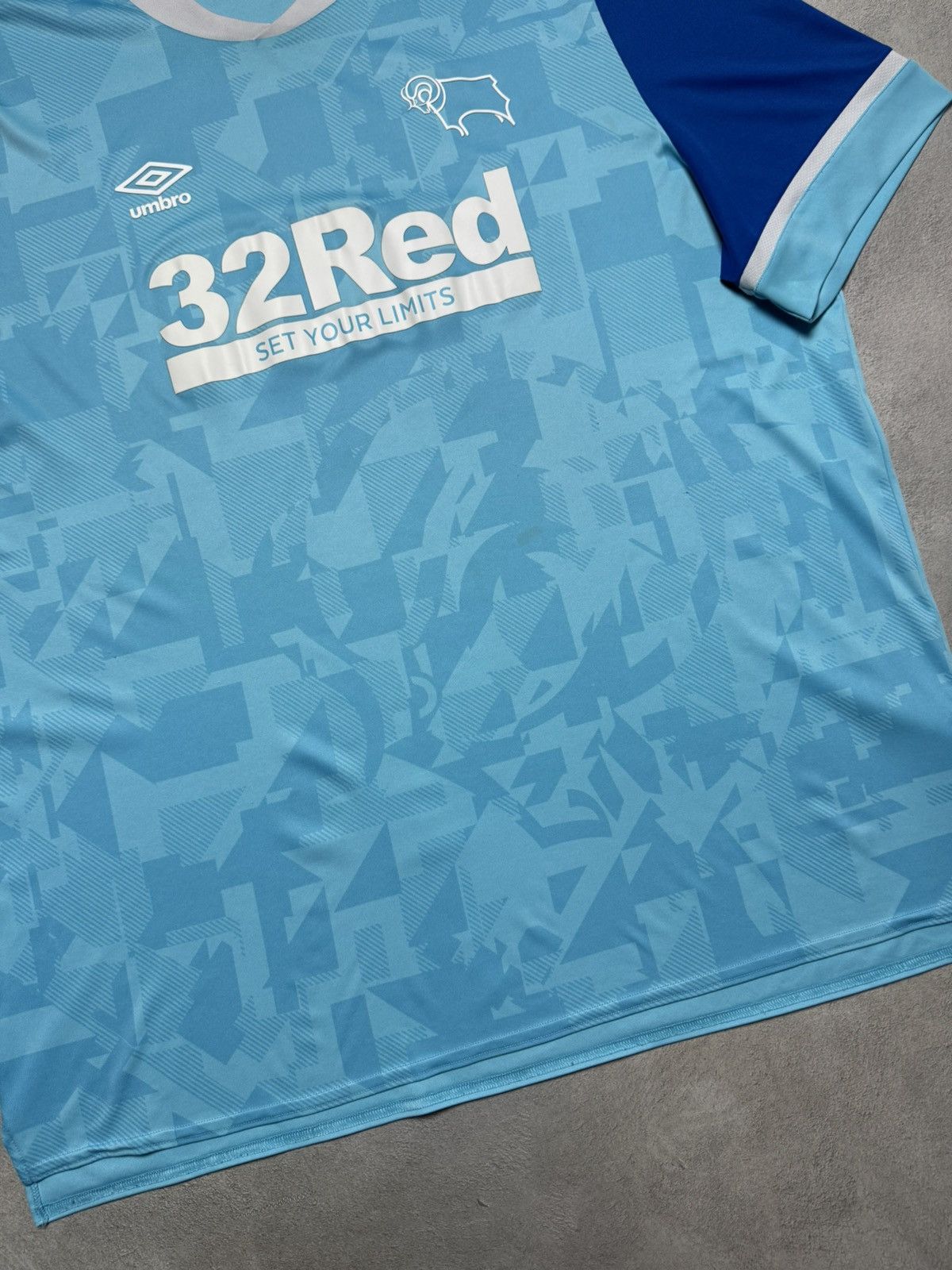 Umbro Derby County 2021 2022 Away Shirt Jersey Umbro size 4XL Size US XXL / EU 58 / 5 - 4 Thumbnail