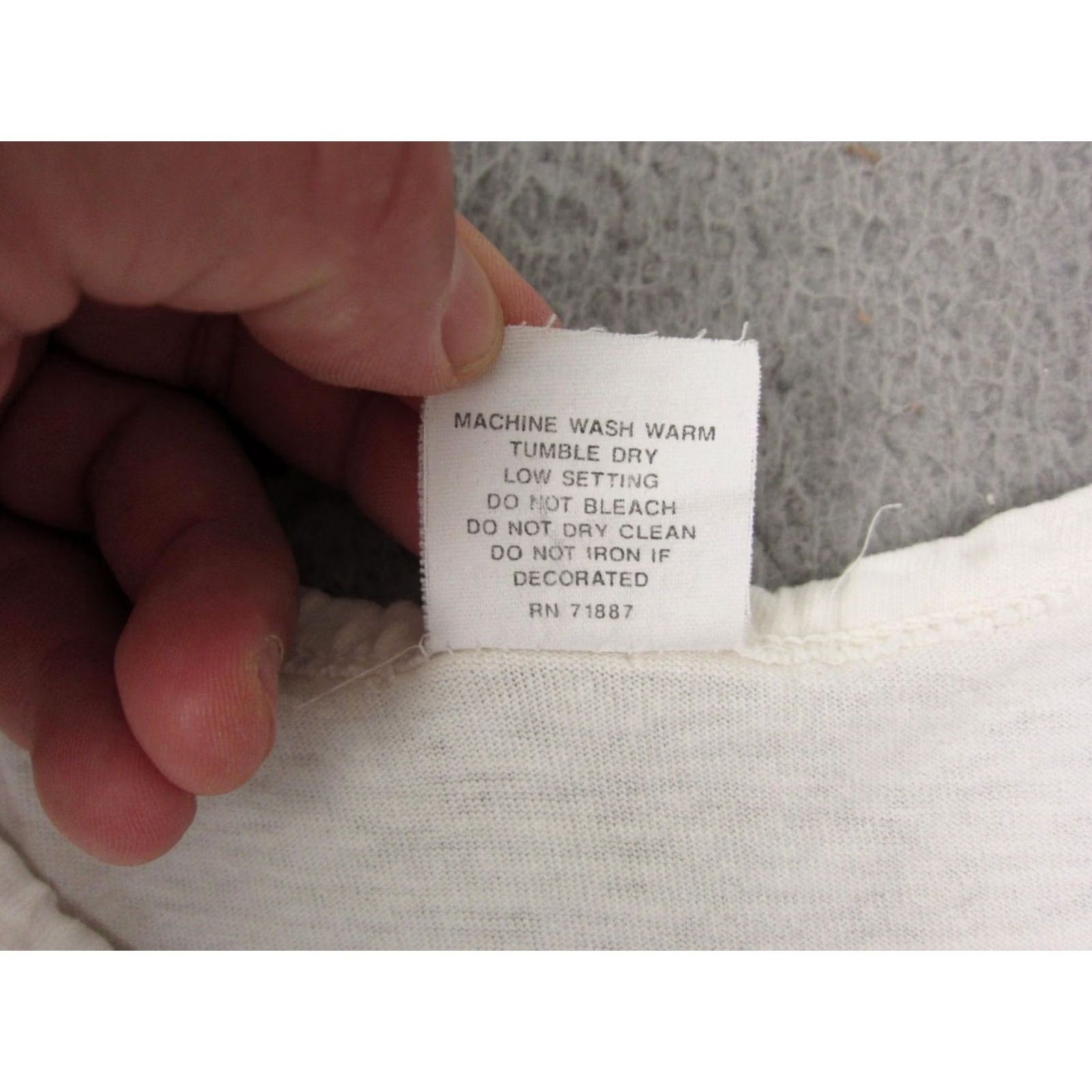 Vintage VINTAGE Center Cut Tank Top Shirt Mens Medium White Presidents Regatta Topeka Row Size US M / EU 48-50 / 2 - 7 Thumbnail