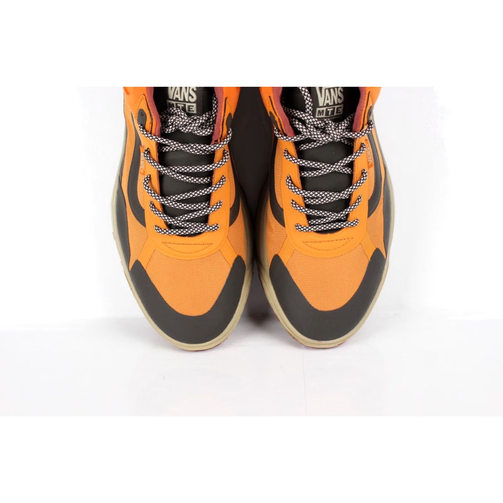 Vans VANS Men's Crosspath MTE Hiking Trail Size 11 Marmalade Orange -> VANS Crosspath MTE Hiking Trail Size 11 Marmalade Orange Men’s Shoe Size US 11 / EU 44 - 3 Thumbnail