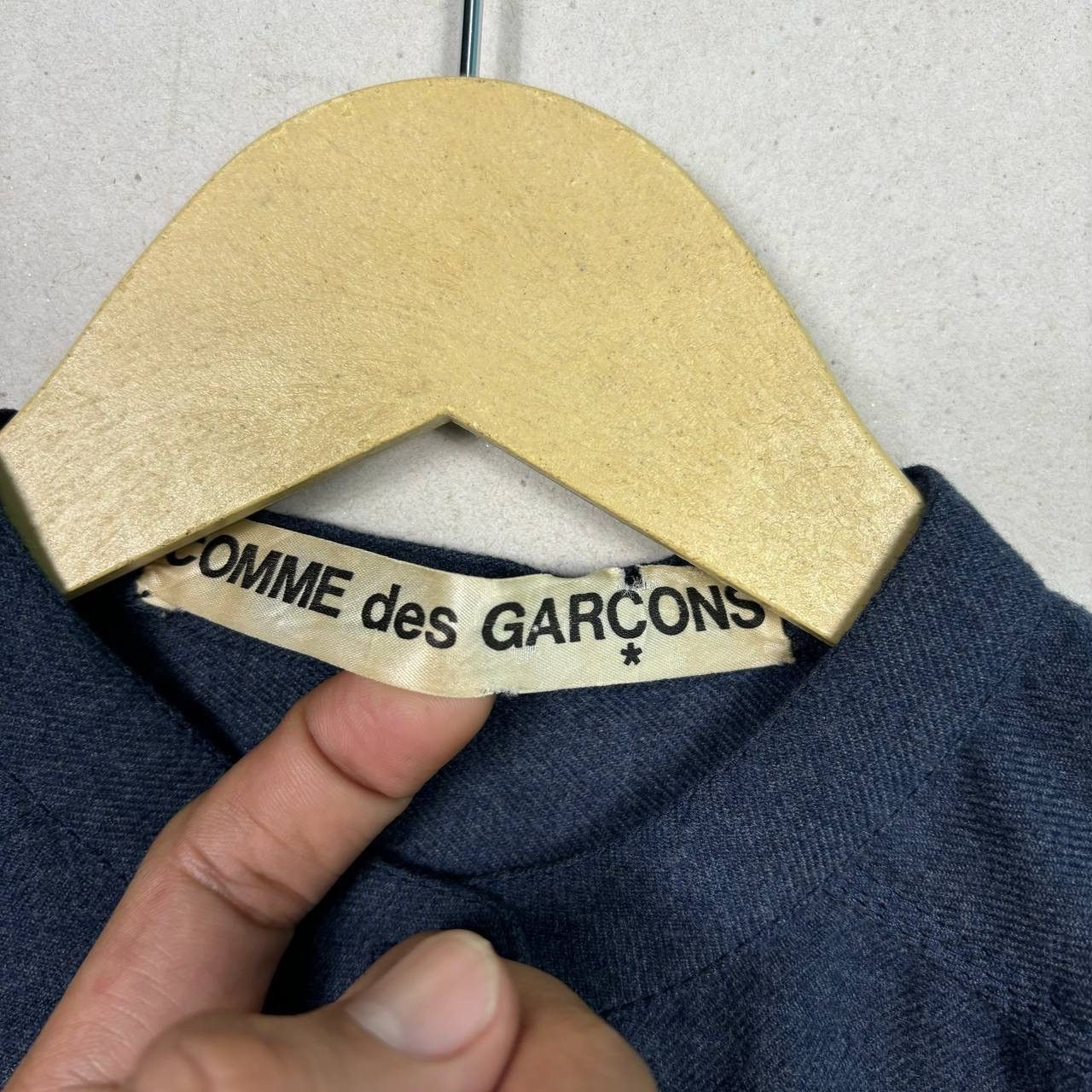 Comme des Garcons Vintage 80s Comme des Garçons Navy Wool Band Collar Shirt Size M / US 6-8 / IT 42-44 - 4 Thumbnail