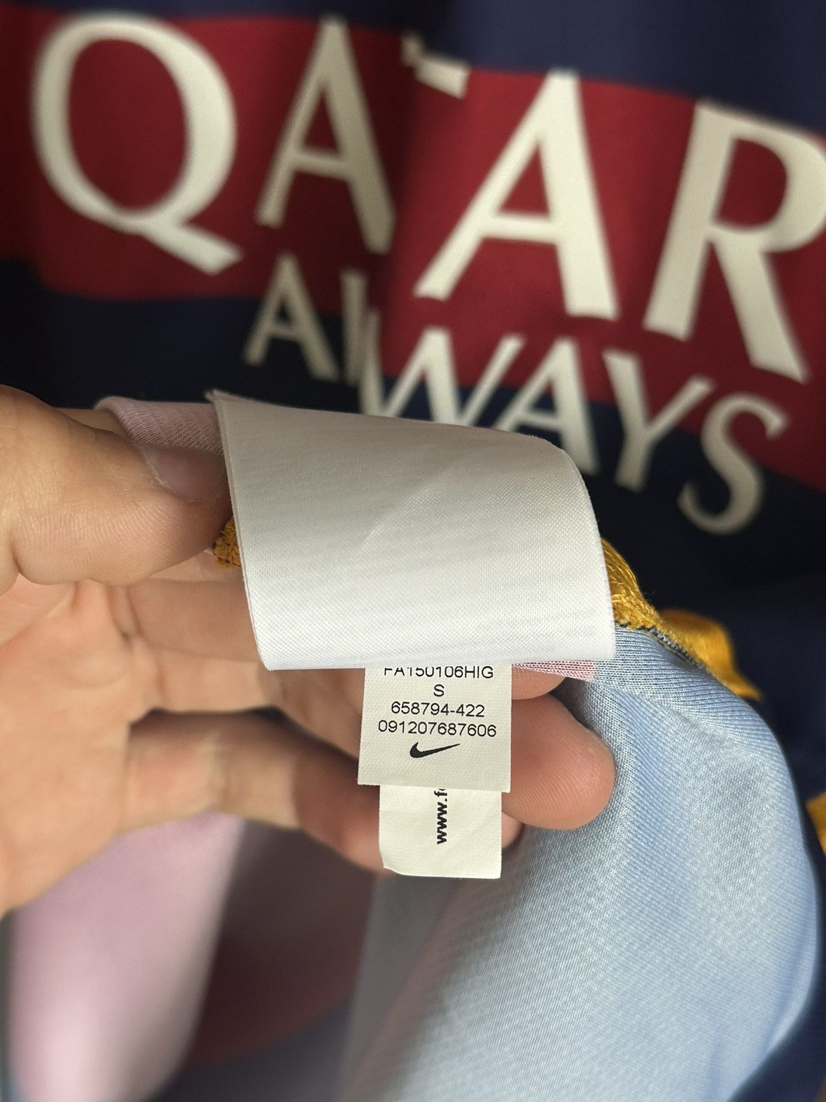 Nike Nike Barcelona 2015/2016 Home Away Jersey Football T-Shirt Size US S / EU 44-46 / 1 - 12 Thumbnail