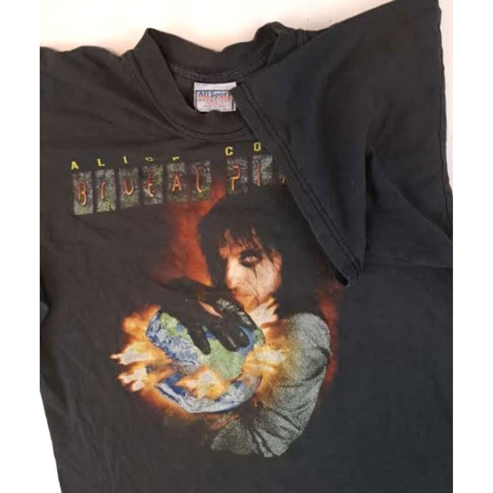Vintage VINTAGE Alice Cooper Brutal Planet Tour T-Shirt size Medium All Sport Black Music 2001 Mens Size US M / EU 48-50 / 2 - 5 Thumbnail