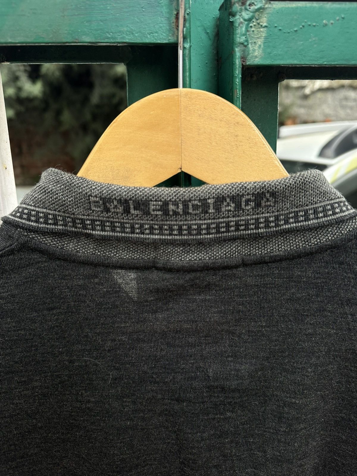 Balenciaga Balenciaga Paris 100% Wool Polo Shirt Made in Italy Size US S / EU 44-46 / 1 - 6 Thumbnail