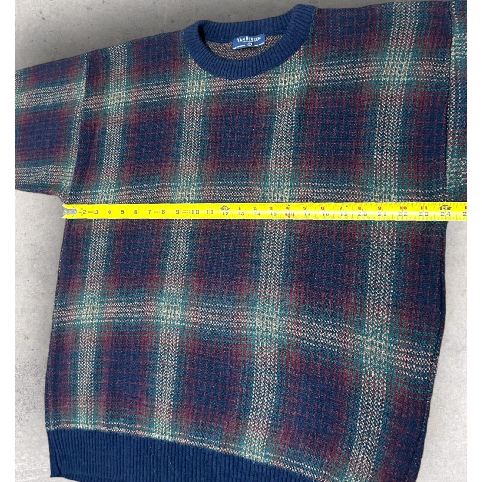 Van Heusen Vintage Van Heusen Men's Sweater 90s Long Sleeve Plaid Blue Acrylic Size Large Size US L / EU 52-54 / 3 - 6 Thumbnail