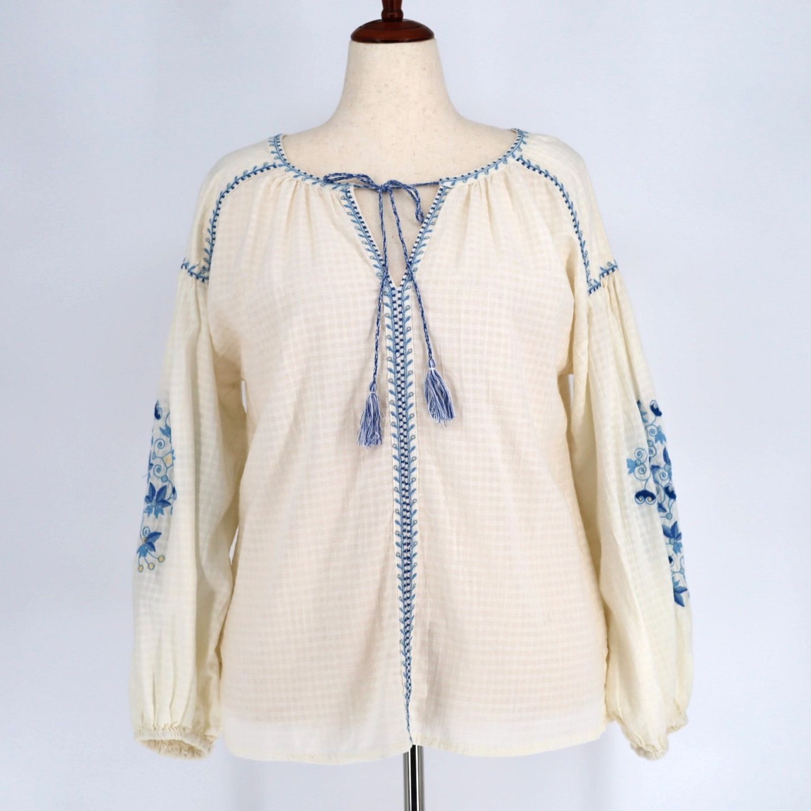 The Unbranded Brand Max Studio Women Embroidered Boho Balloon Sleeve Top Size M Size M / US 6-8 / IT 42-44 - 1 Thumbnail