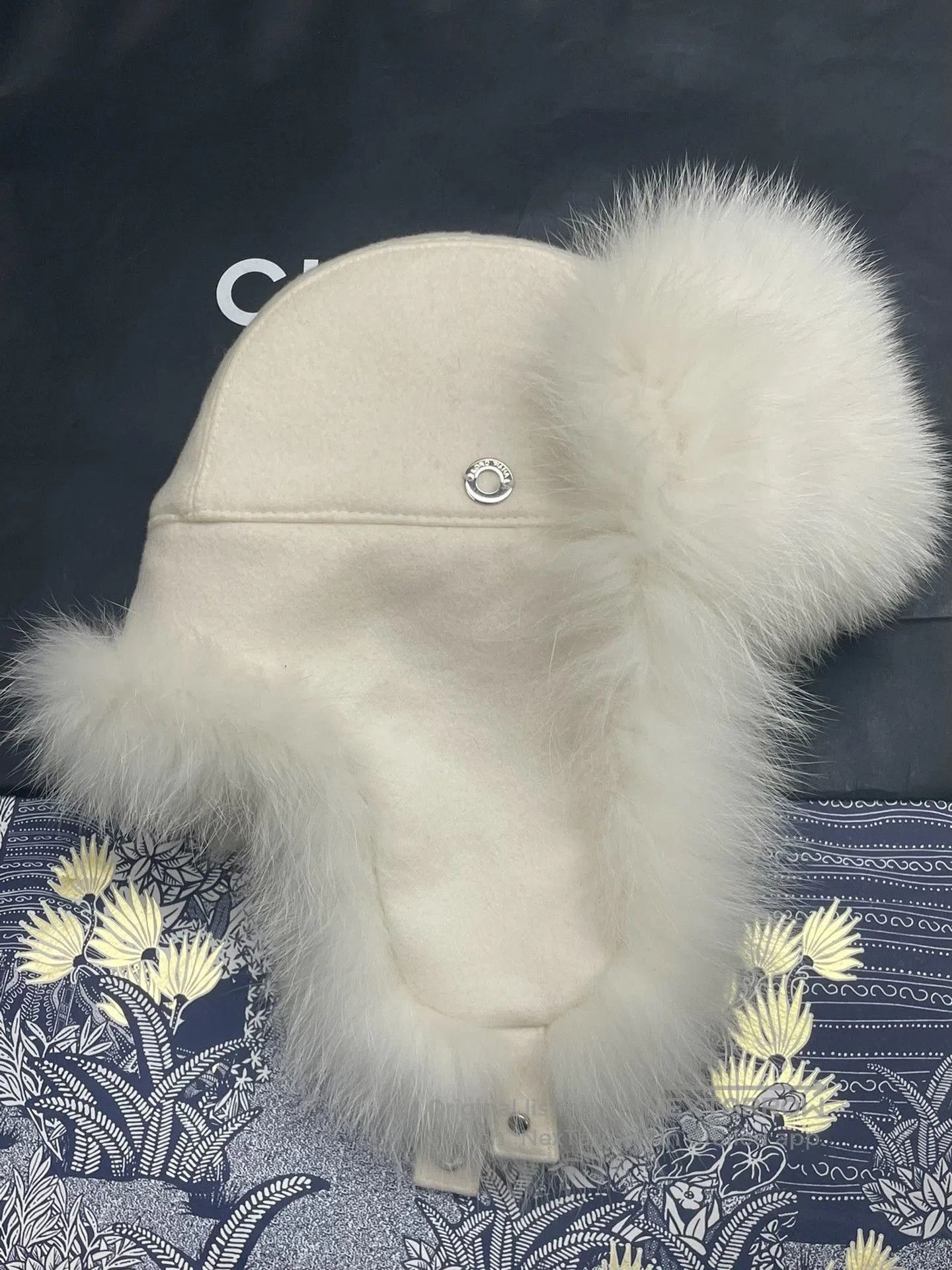 Loro Piana Loro Piana White Cashmere Fox Fur Hat. Size ONE SIZE - 1 Thumbnail