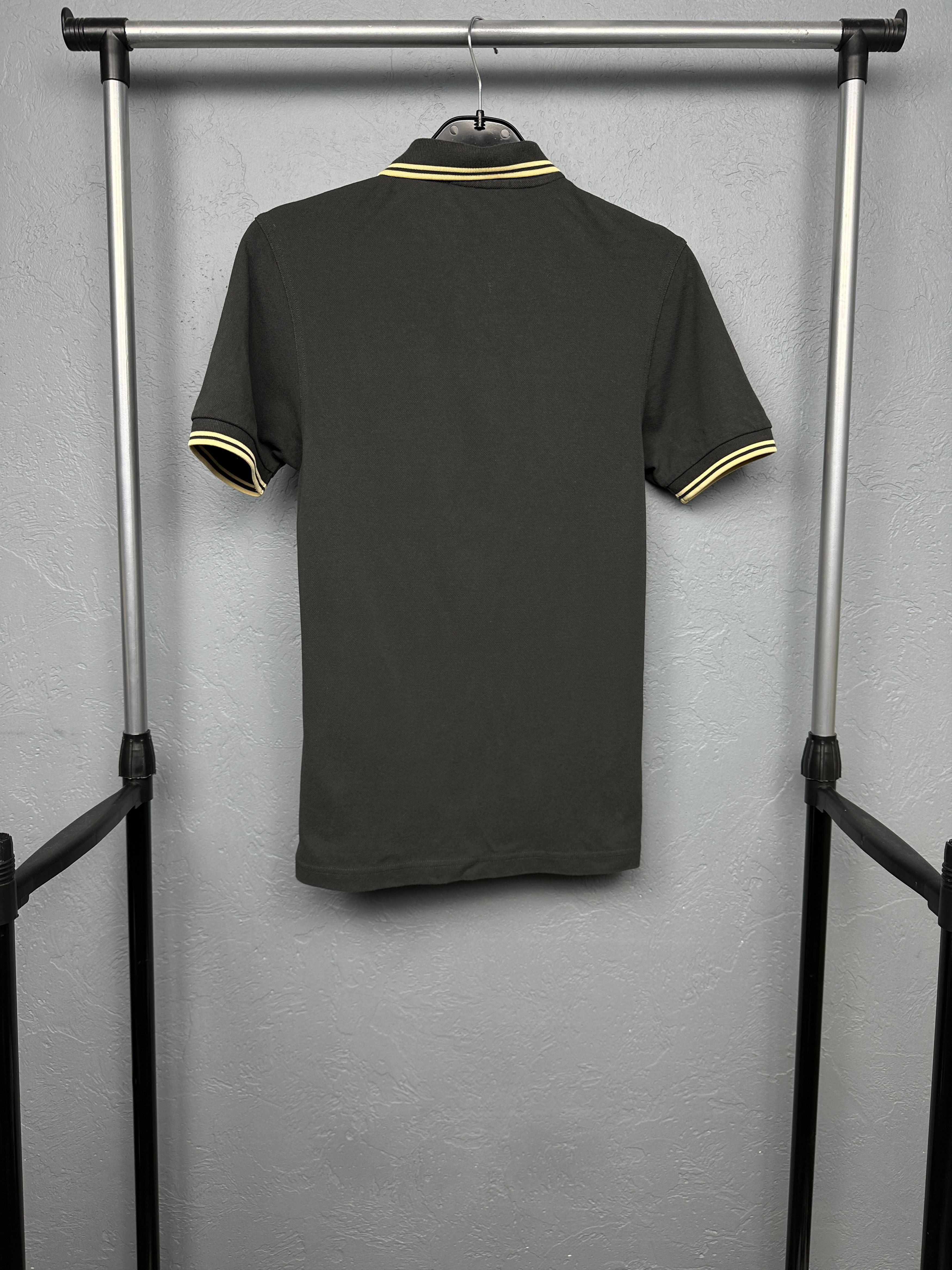 Fred Perry Fred Perry Mens Polo Shirt Size US S / EU 44-46 / 1 - 7 Thumbnail