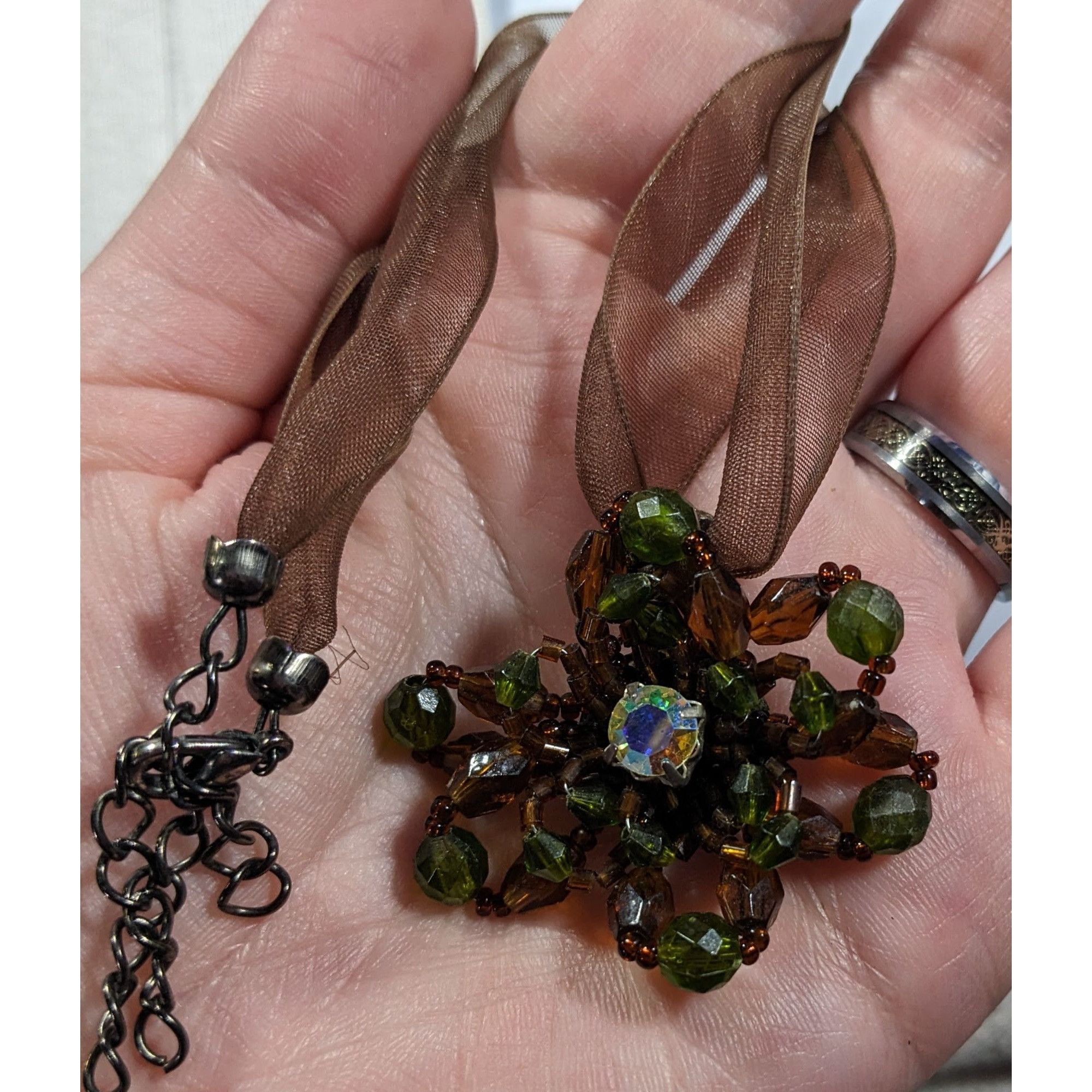 Other Fairycore Handmade Beaded Flower Pendant Necklace Size ONE SIZE - 3 Thumbnail