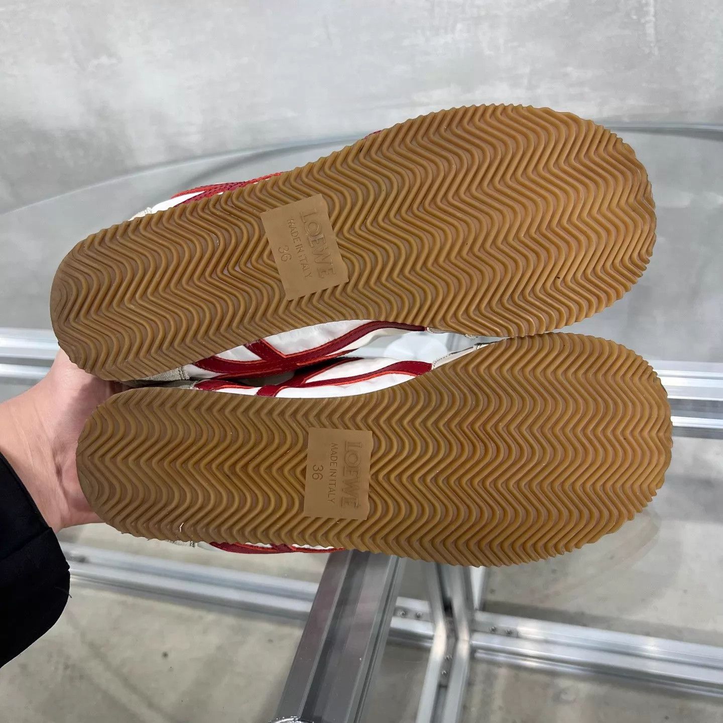 Loewe LOEWE White & Red Sneakers Size 36 YH17475 Size US 5.5 / IT 35.5 - 7 Thumbnail