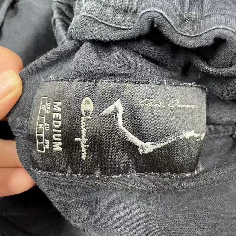 Rick Owens Rick Owens Champion latest black SS star embroidered shorts Size US 29 - 2 Thumbnail