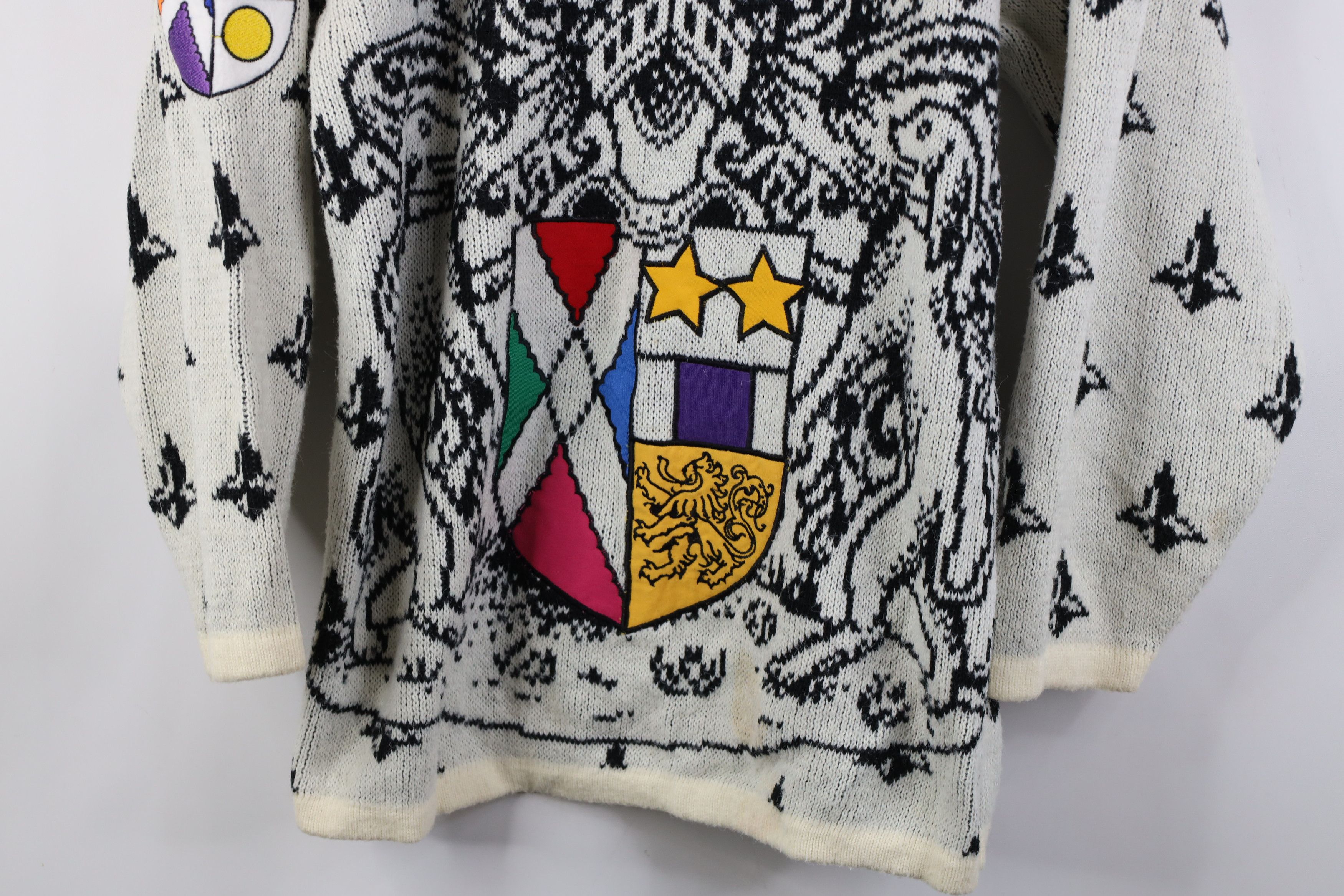 Vintage Vintage 90s Streetwear Coat of Arms Knit Crewneck Sweater Size S / US 4 / IT 40 - 3 Thumbnail