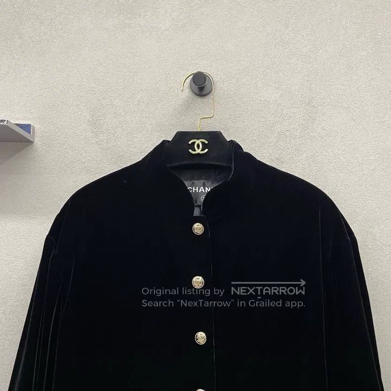 Chanel Chanel Equestrian series black velvet jacket Size M / US 6-8 / IT 42-44 - 4 Thumbnail