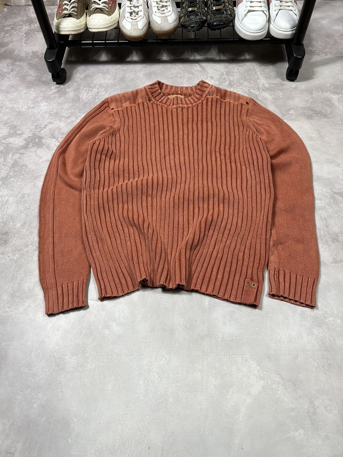 Vintage Style Ribbet Distressed Sweater