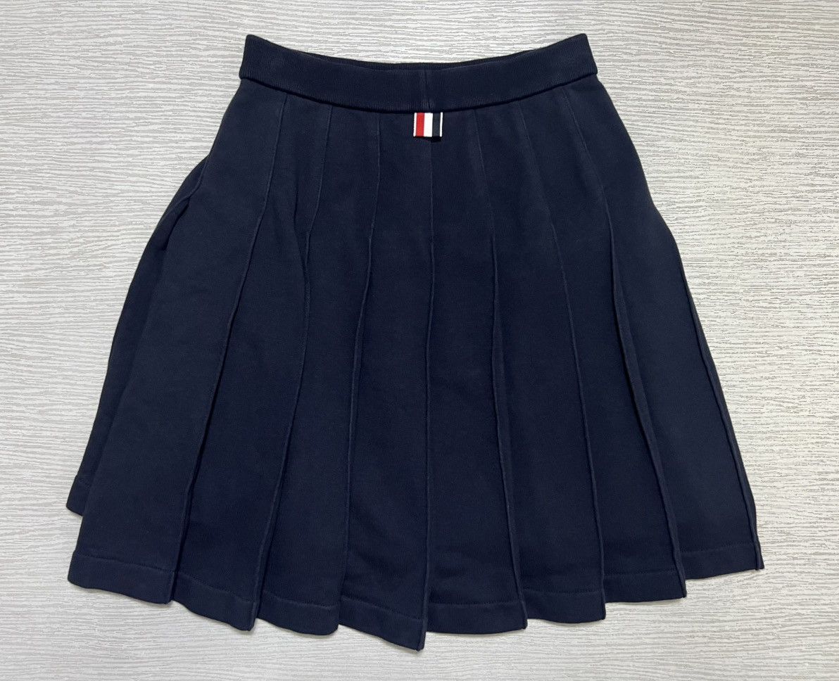 Thom Browne Thom Browne - Pleated Loopback Cotton Mini Skirt Size 25" / US 0 / IT 36 - 2 Thumbnail