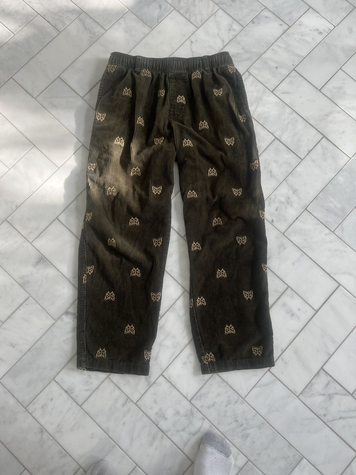 Vintage Corduroy Baggy Pants With Butterfly Detail Size US 30 / EU 46 - 1 Thumbnail