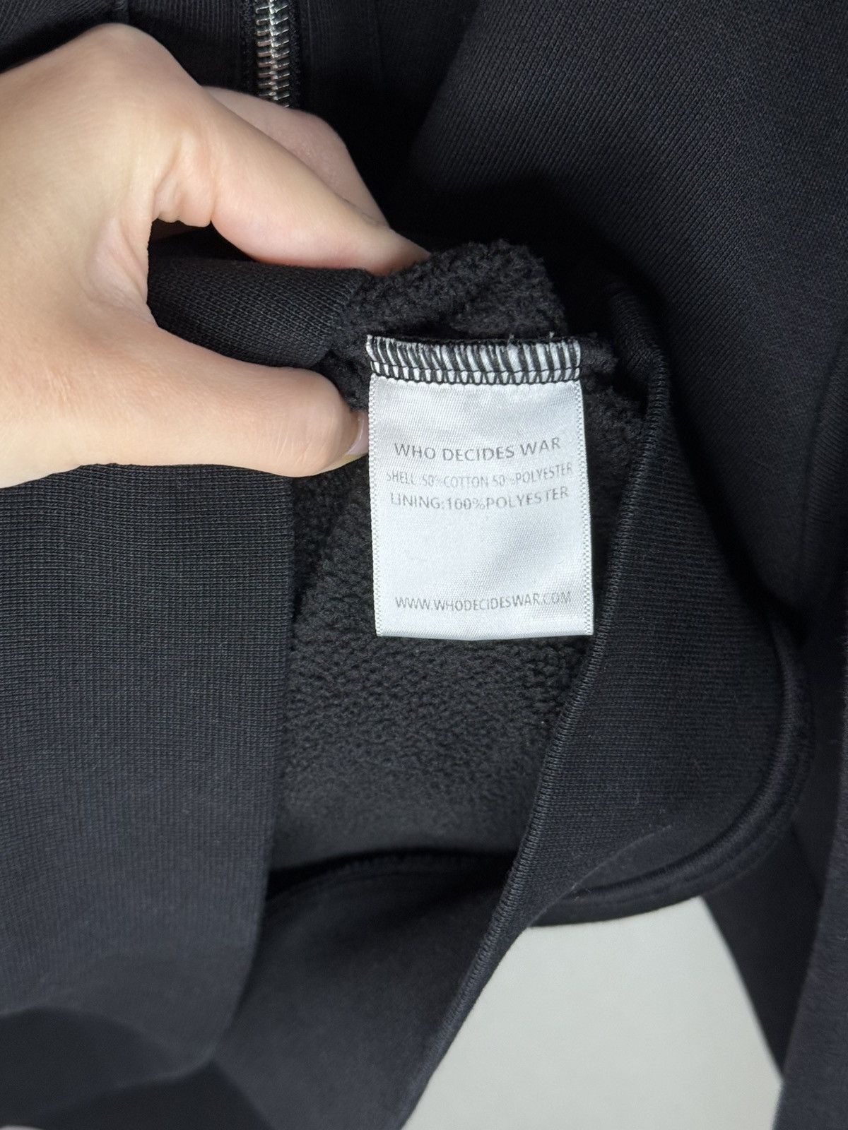 Who Decides War Who Decides War Multi Pocket Hoodie size L Size US L / EU 52-54 / 3 - 6 Thumbnail