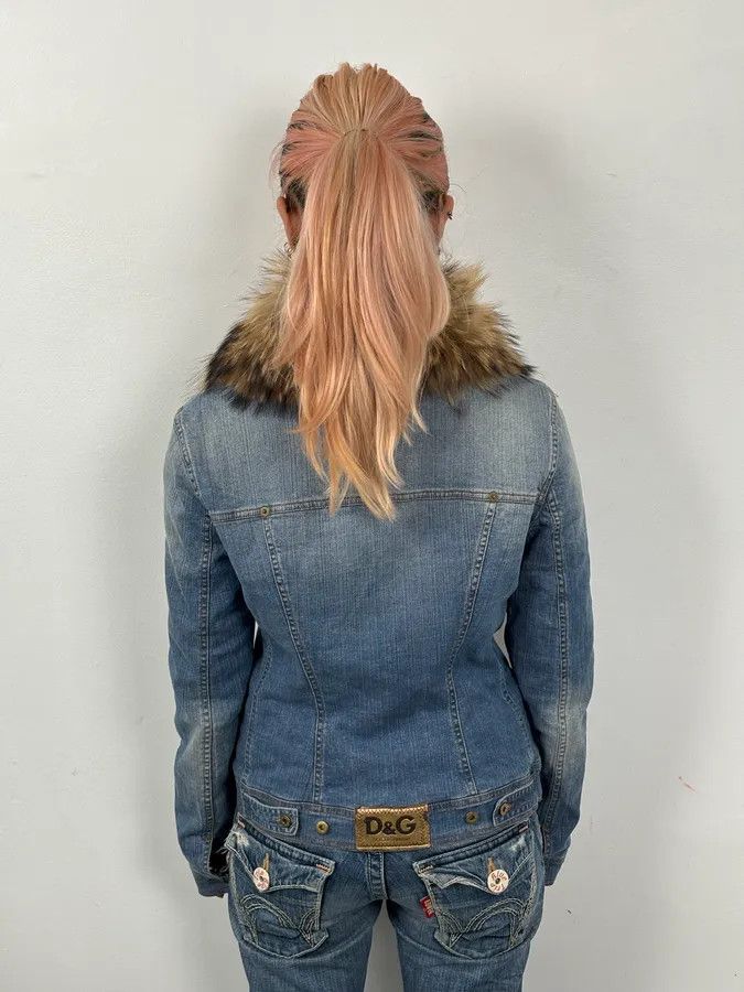 Dolce & Gabbana AW2005 Dolce & Gabbana Blue Denim Distressed Fur-Collar Jacket Size S / US 4 / IT 40 - 3 Thumbnail