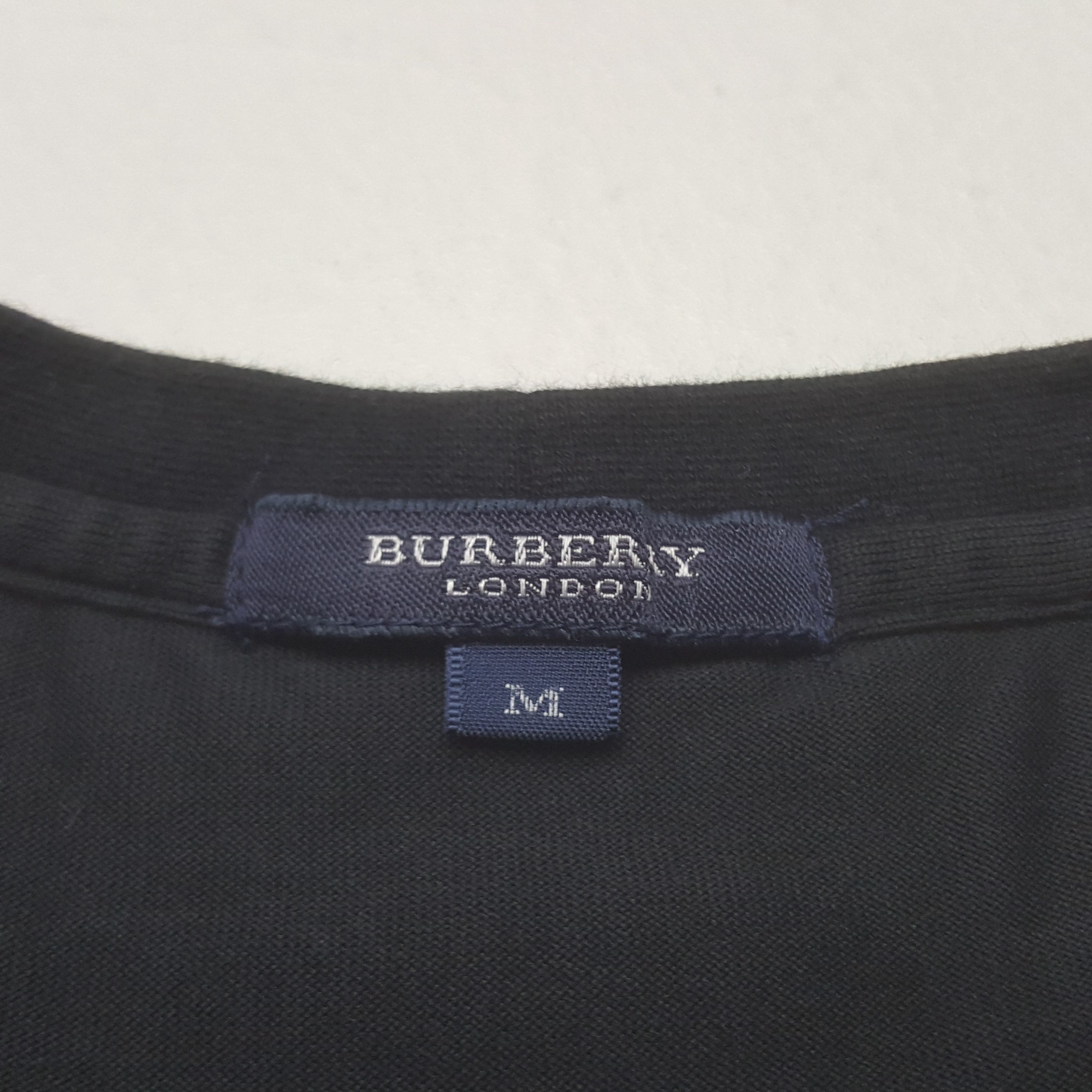Burberry Vintage Burberry London Designer Tshirt C312N65 Size US L / EU 52-54 / 3 - 4 Thumbnail