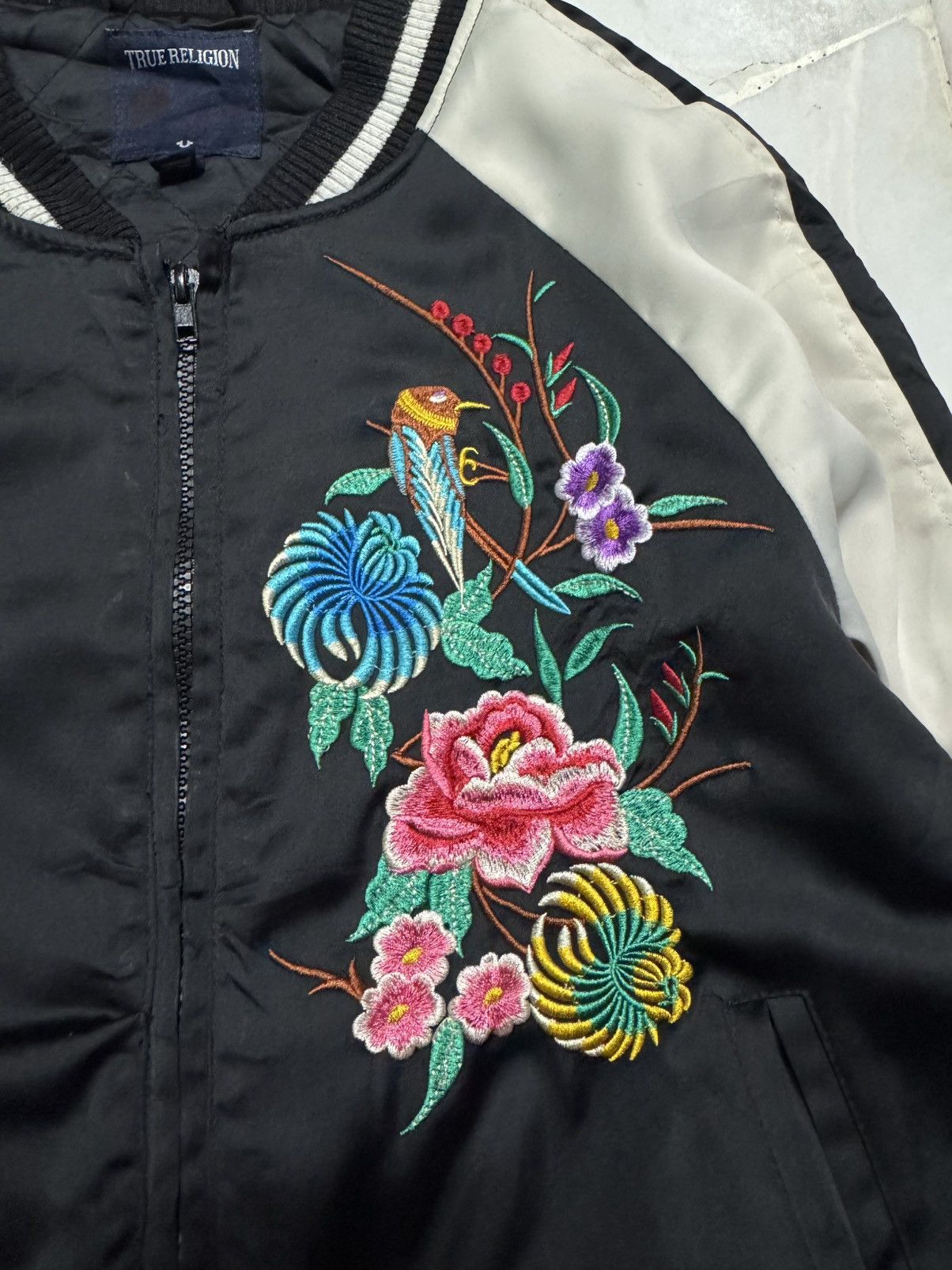 True Religion RARE TRUE RELIGION HABITAT MOTIVE EMBROIDERY BOMBERS JACKET Size US XS / EU 42 / 0 - 8 Thumbnail
