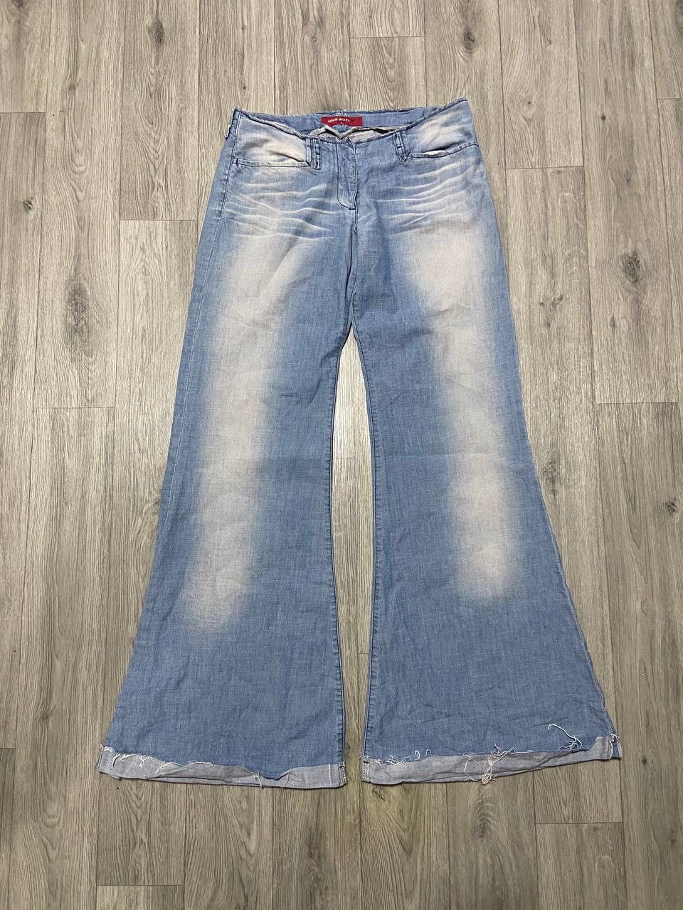 Miss Sixty Miss Sixty Flared denim Y2K style low-rise flare jeans Size 29" - 1 Thumbnail