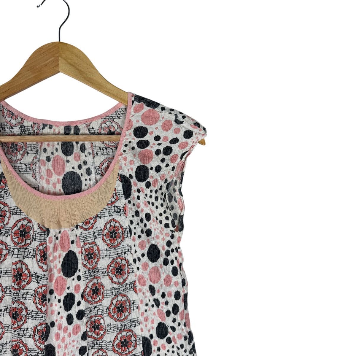 Tsumori Chisato 🌟TSUMORI CHISATO ISSEY MIYAKE PLEATS SLEEVELESS TANK TOP Size M / US 6-8 / IT 42-44 - 3 Thumbnail