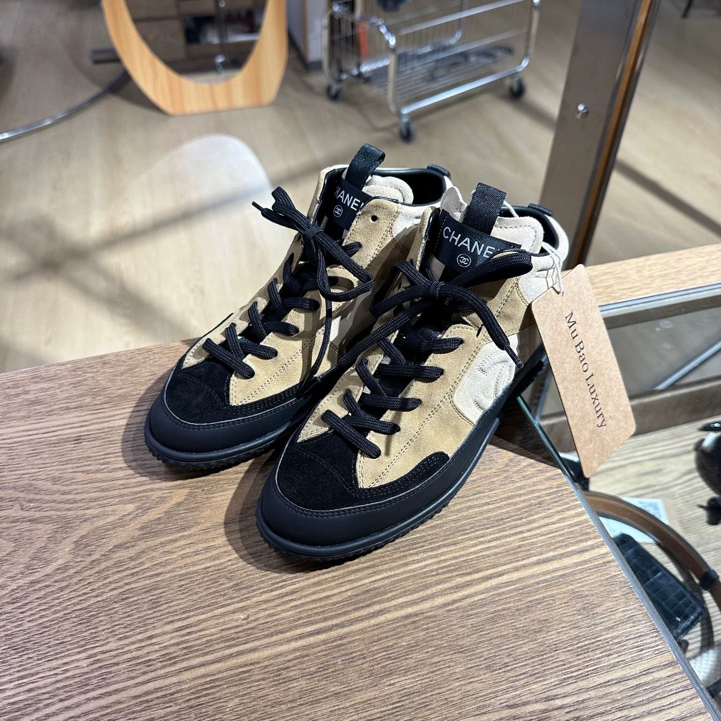Chanel Chanel Retro Multi Lowtop Sneakers 5 Men Size US 5 / EU 37 - 1 Thumbnail