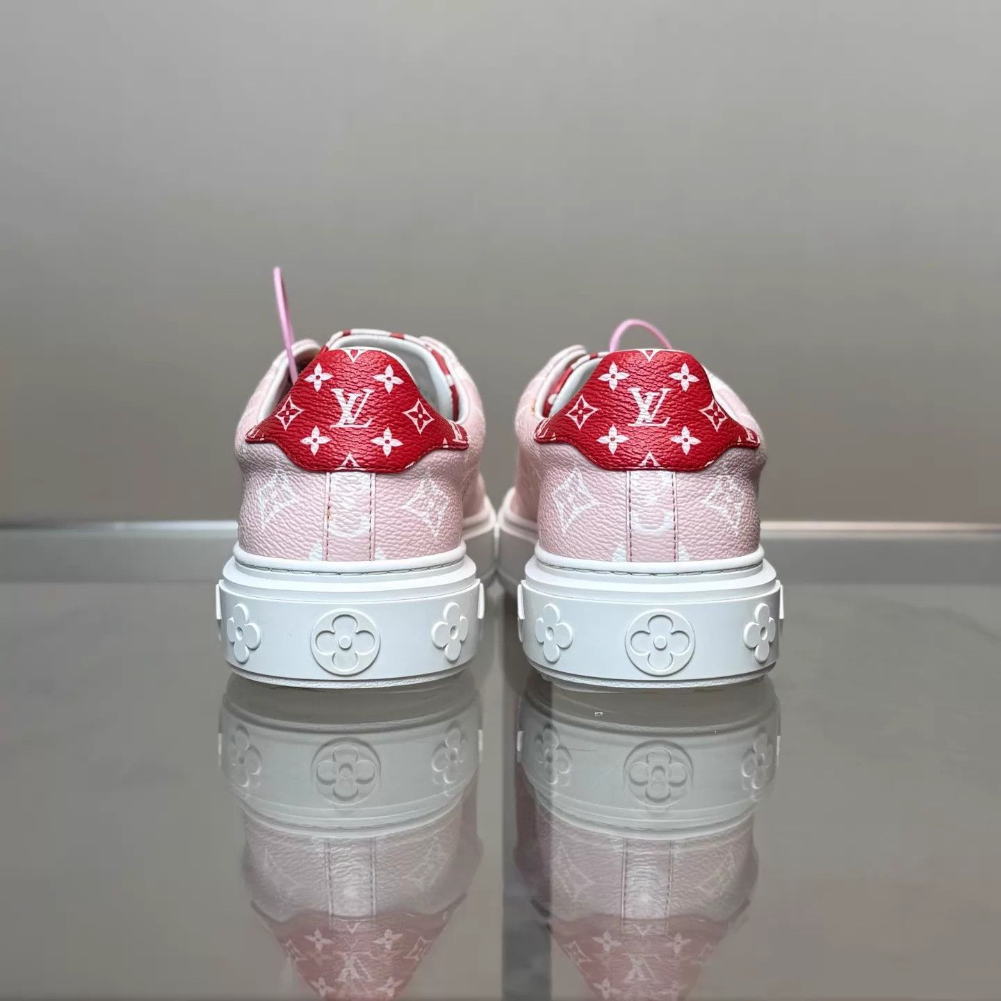 Louis Vuitton LV Time Out Monogram White Pink Shoe 36.5 99 Size US 6 / IT 36 - 4 Thumbnail