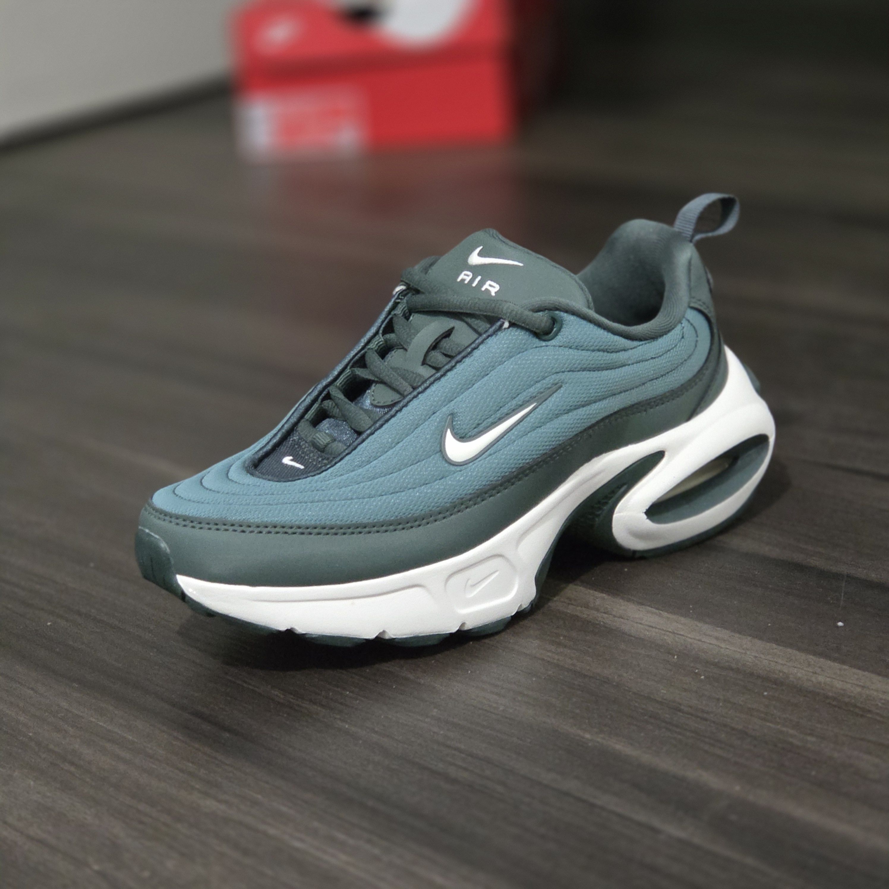 Nike Nike Air Max Women’s Vintage Green Bicoastal Soft-SZ 6.5 Size US 6.5 / IT 36.5 - 3 Thumbnail