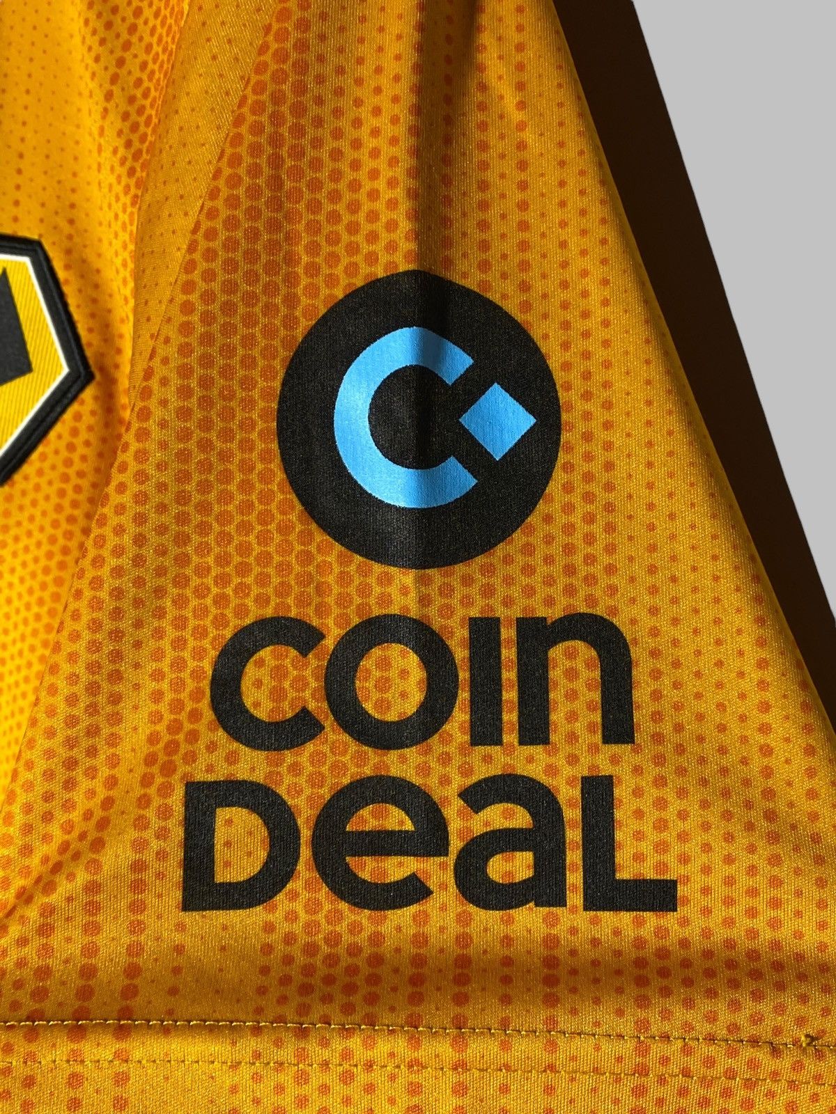 Adidas Adidas FC Wolves Wolverhampton 2019 Home Football Shirt Size US M / EU 48-50 / 2 - 14 Thumbnail