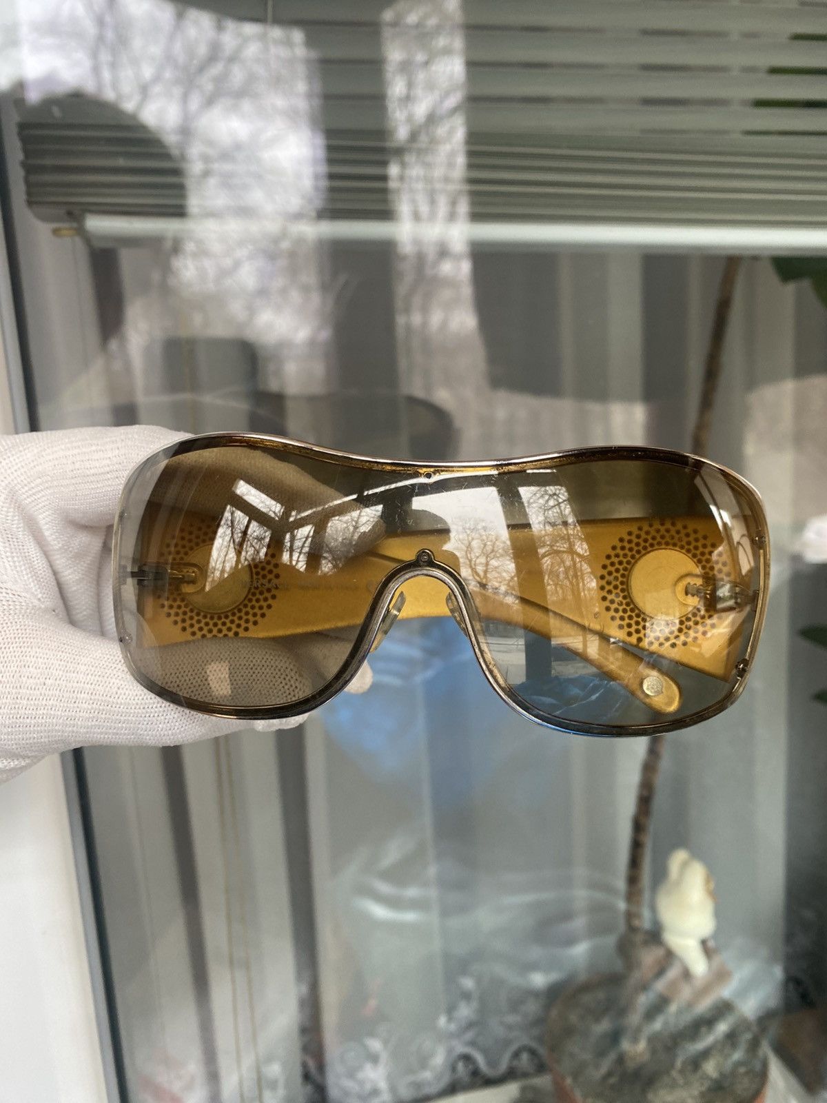 Versace × Vintage Versace luxury Mask wmns sunglasses Size ONE SIZE - 16 Thumbnail