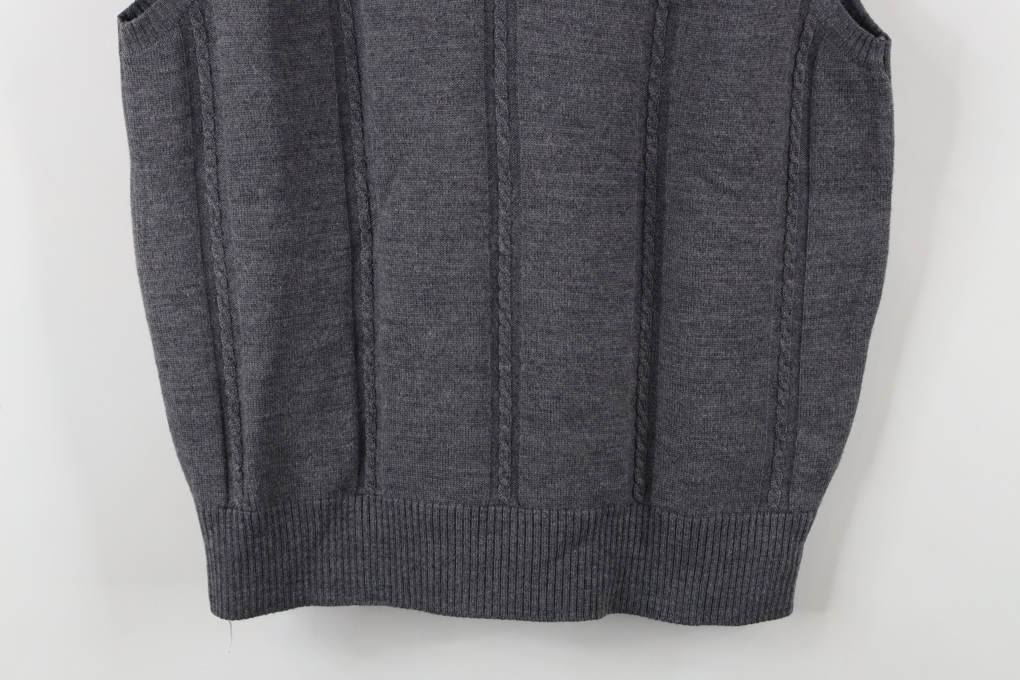 Vintage Vintage 90s Dapper Blank Cable Knit V-Neck Sweater Vest Gray Size US M / EU 48-50 / 2 - 3 Thumbnail