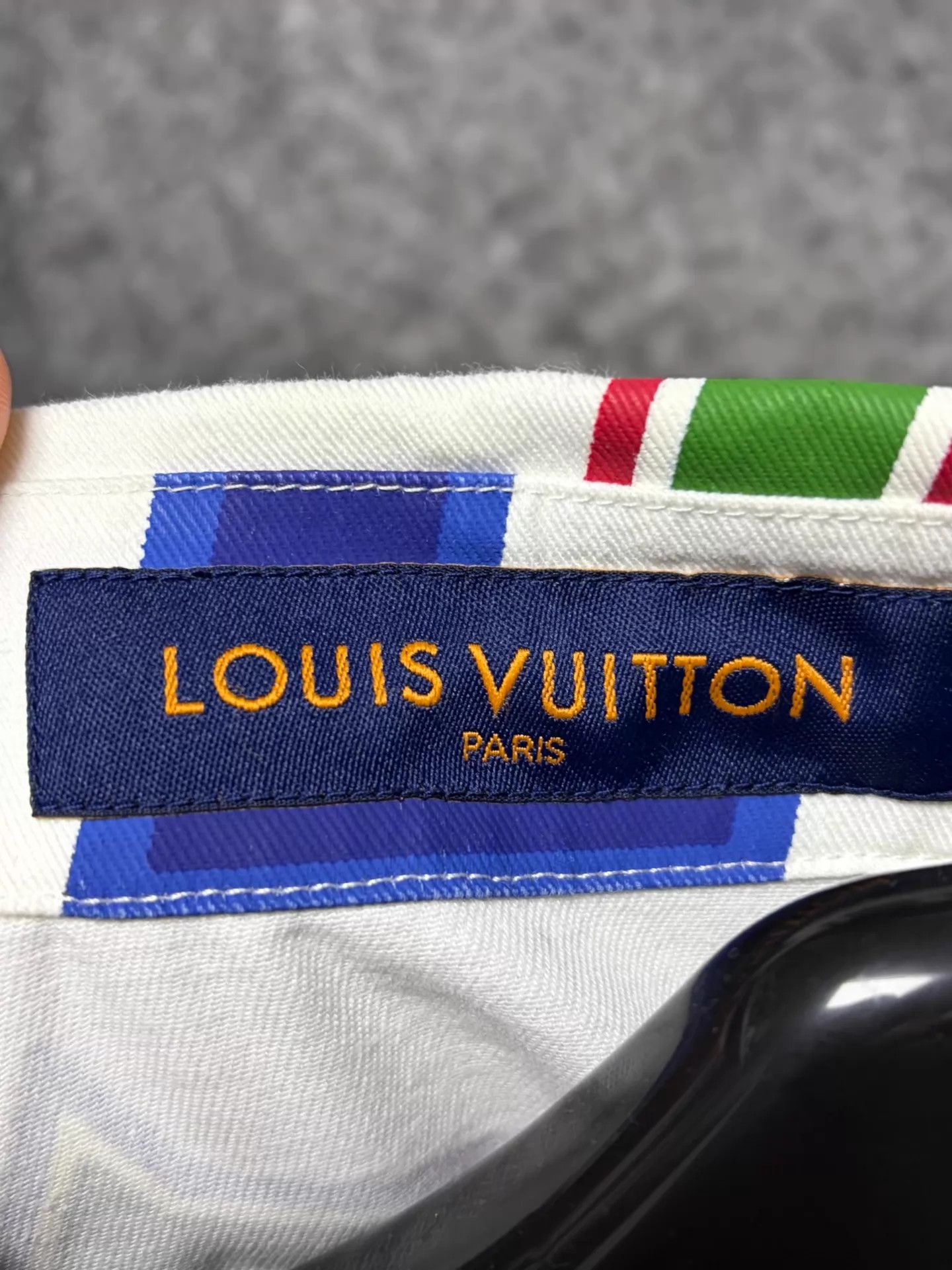 Louis Vuitton LV short-sleeve logo print S Italian shirt Size US S / EU 44-46 / 1 - 3 Thumbnail