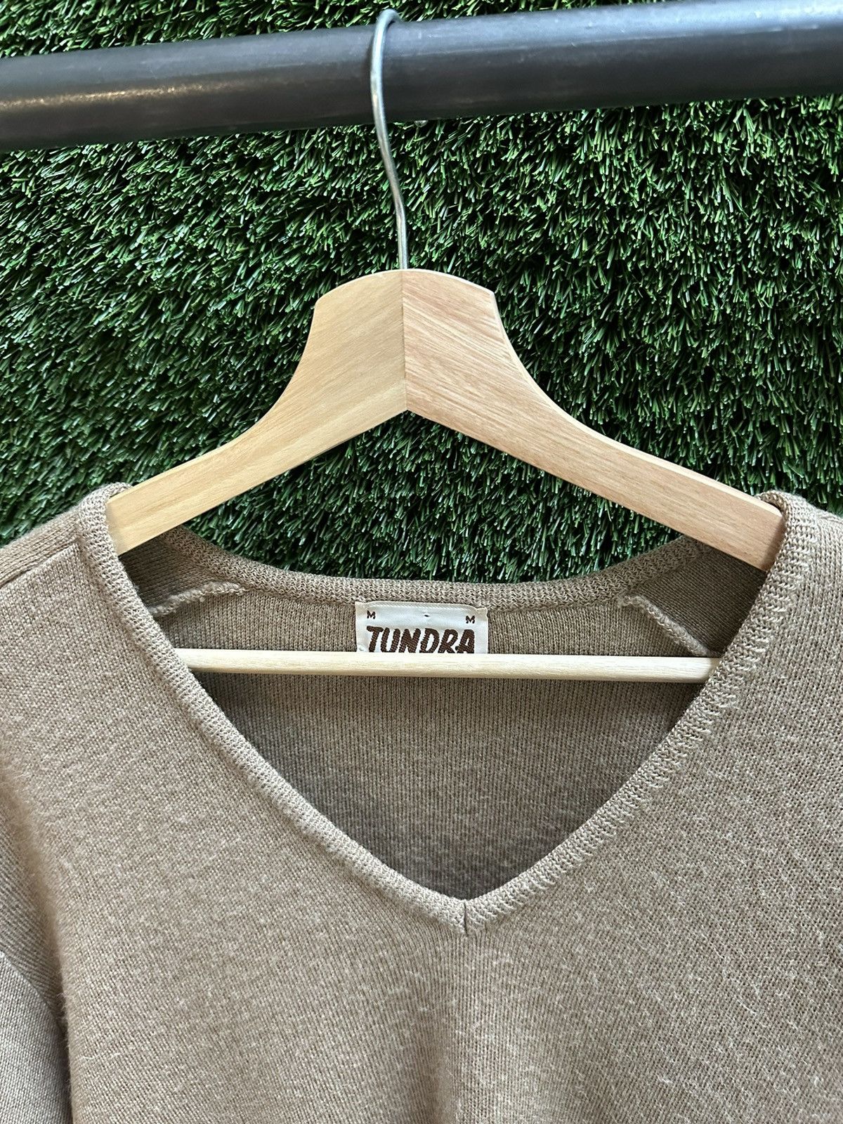 Tundra × Vintage Vintage 1980s Tundra V-Neck Sweater Medium Size US M / EU 48-50 / 2 - 4 Thumbnail