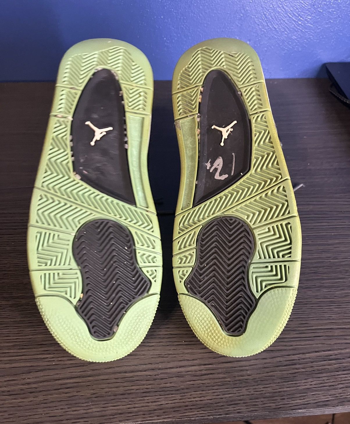 Jordan Brand Jordan 4 GS Green Glow Size US 7 / EU 40 - 5 Thumbnail