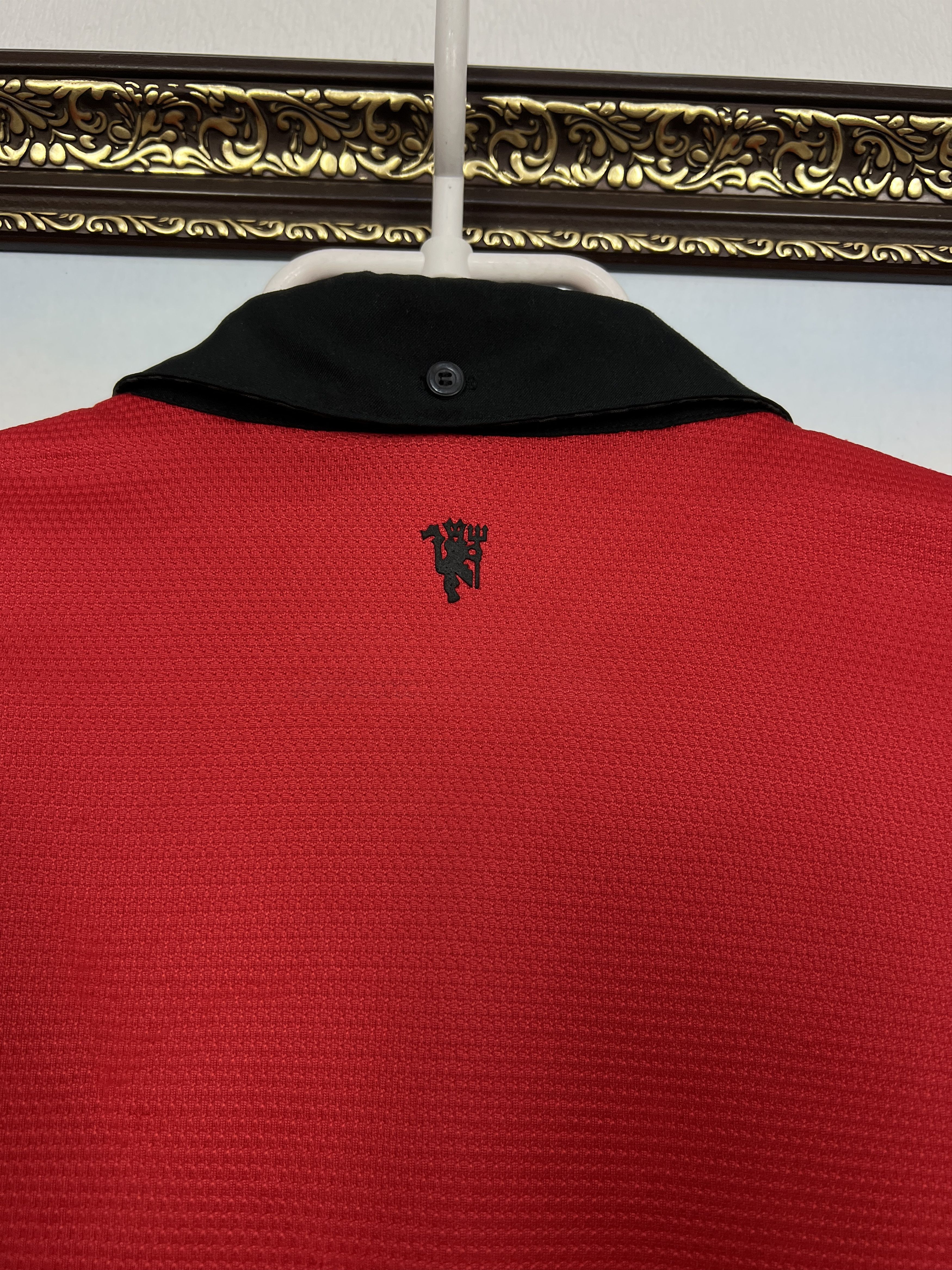 Nike Manchester United Special football shirt Soccer Jersey Size US M / EU 48-50 / 2 - 9 Thumbnail