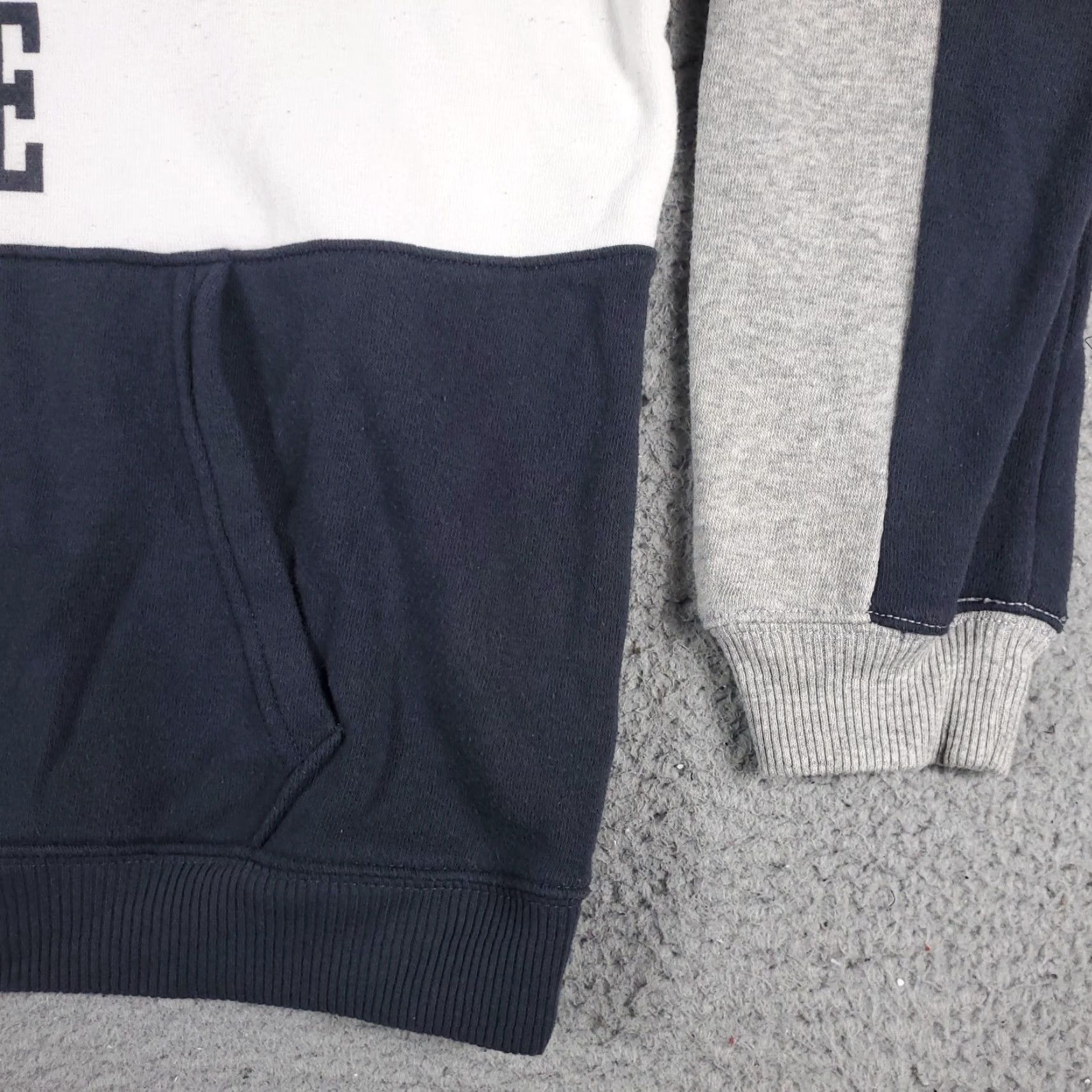 American Eagle Outfitters VINTAGE American Eagle Hoodie Pullover Mens XS Black Fleece Sweatshirt Oversized Casual Sports Size US XS / EU 42 / 0 - 4 Thumbnail