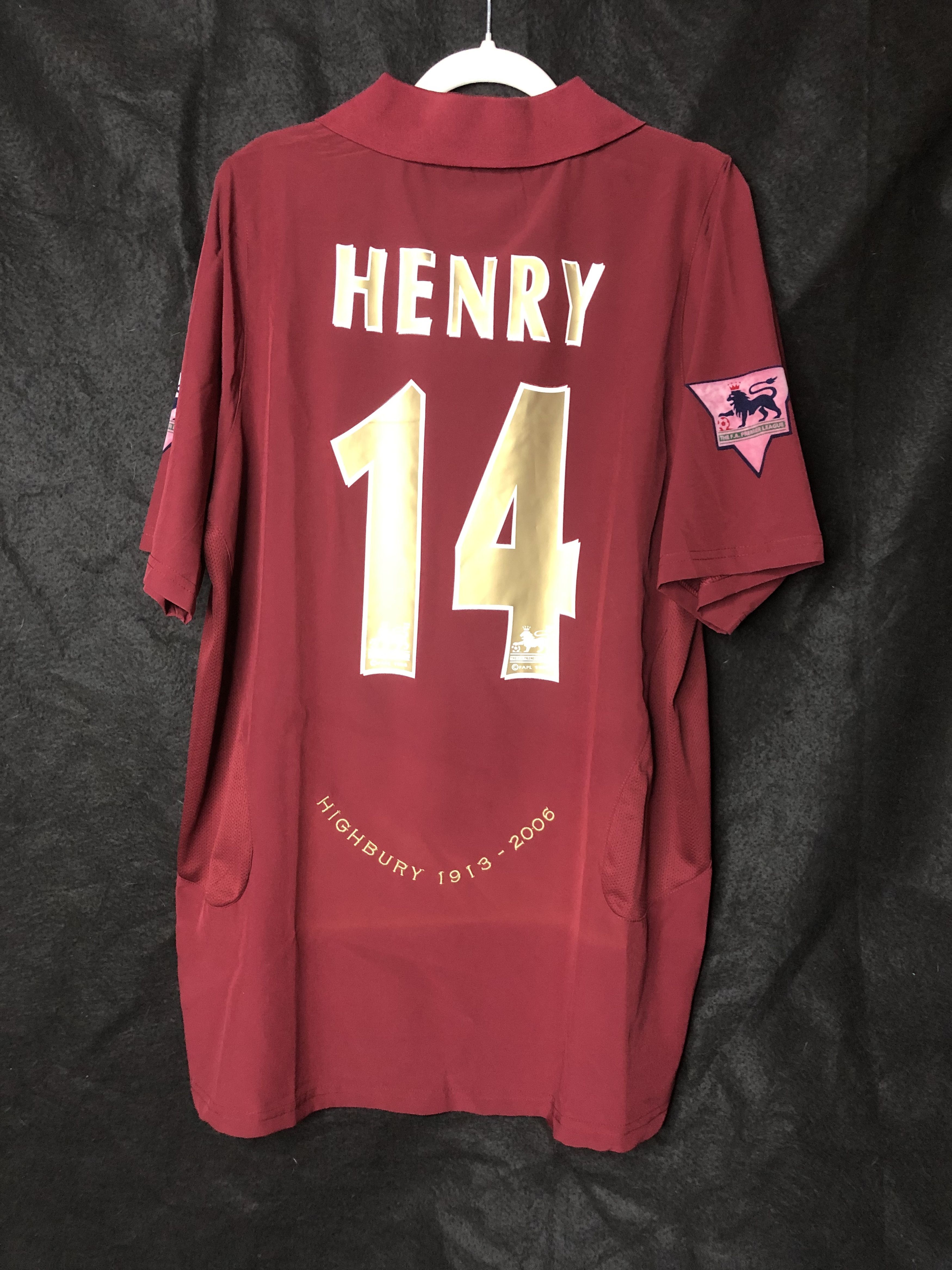 Vintage Harry #14 Arsenal Shirts Short L Size US L / EU 52-54 / 3 - 1 Thumbnail